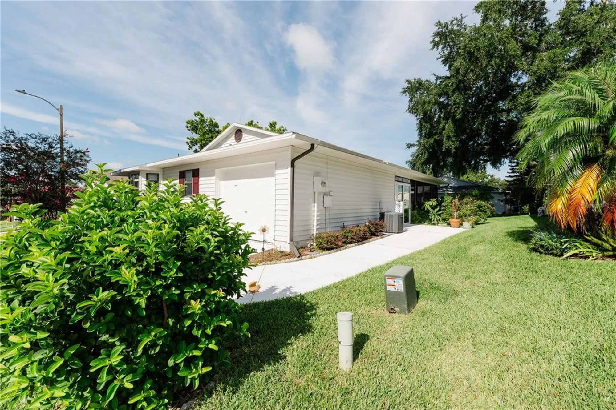 Property Slideshow image 3 of 41 | 3130 prairie dunes cir, Lakeland, FL, 33810