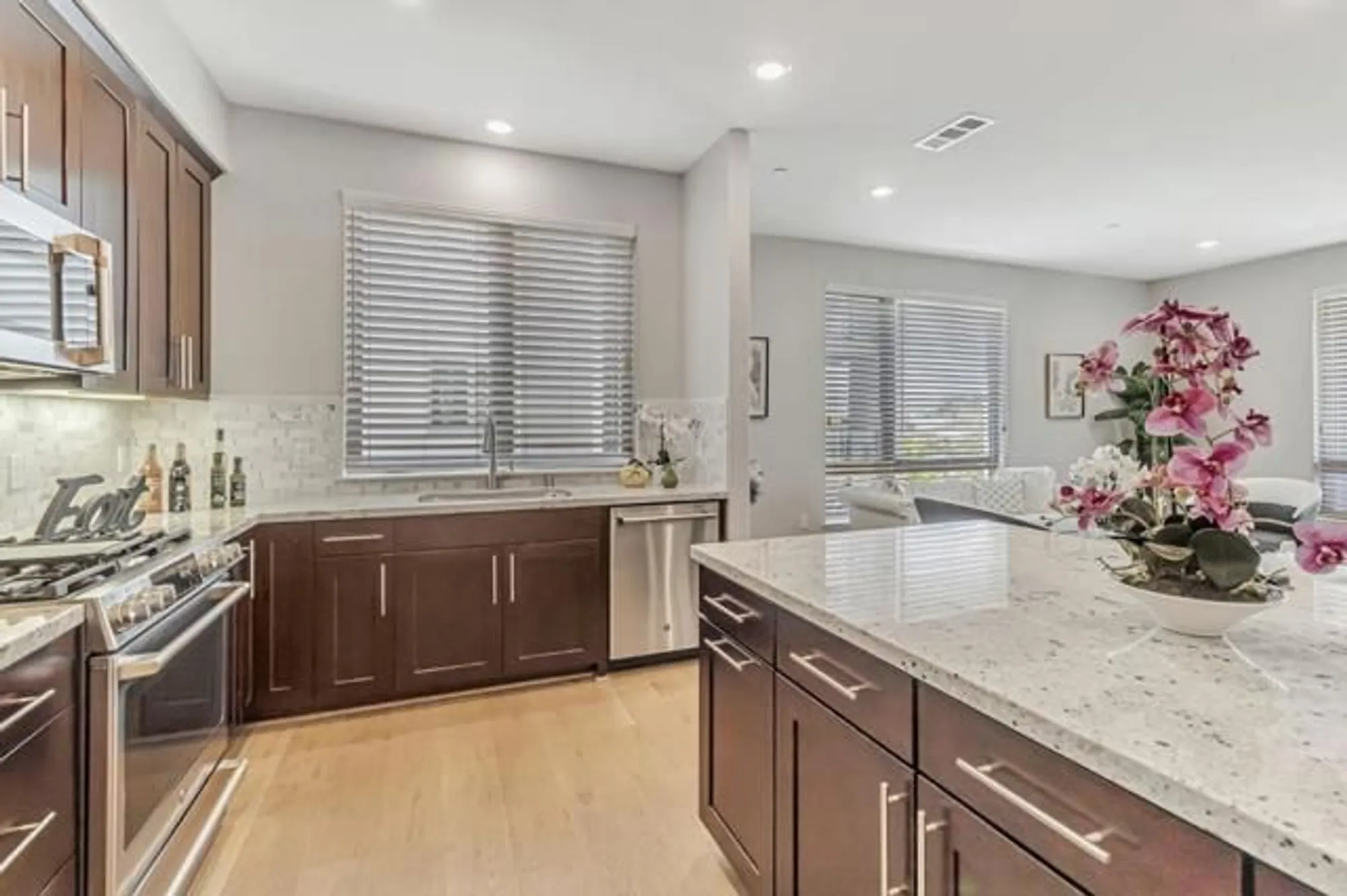 Property Slideshow image 12 of 28 | 1028 foster square ln 305, Foster City, CA, 94404