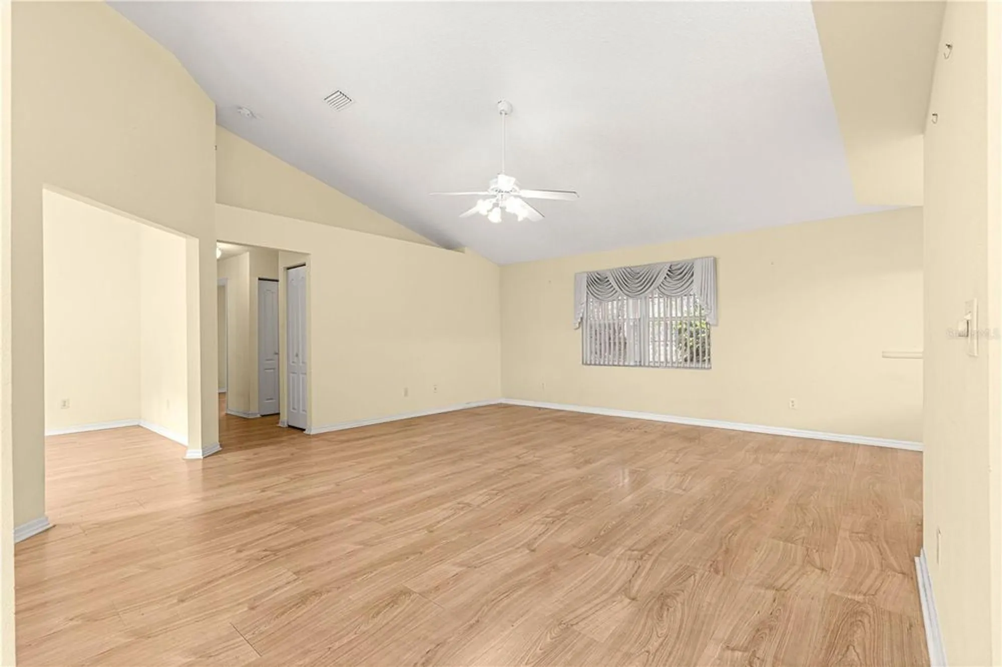 Property Slideshow image 8 of 57 | 10884 sw 53rd cir, Ocala, FL, 34476