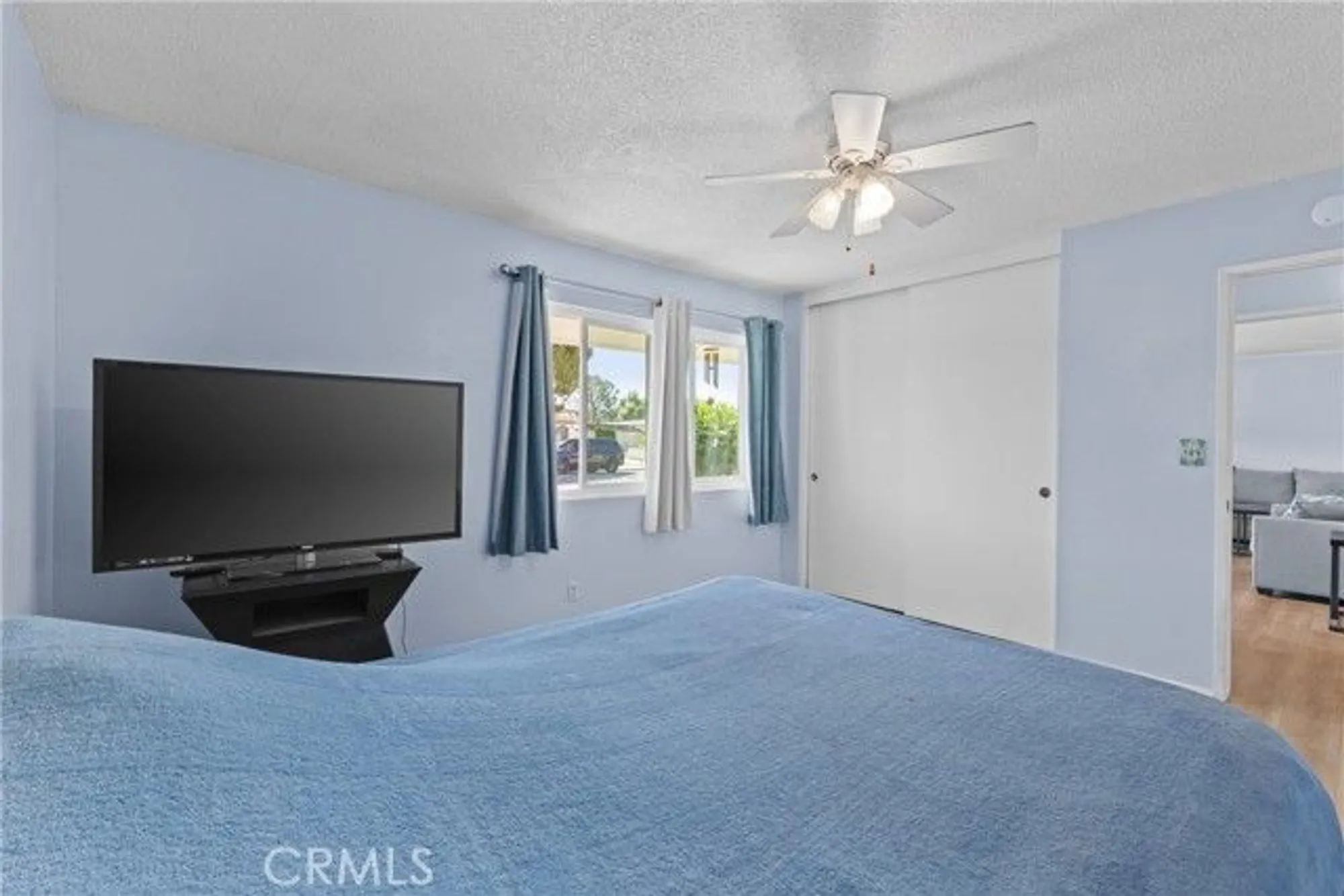 Property Slideshow image 16 of 41 | 541 shasta way, Hemet, CA, 92543