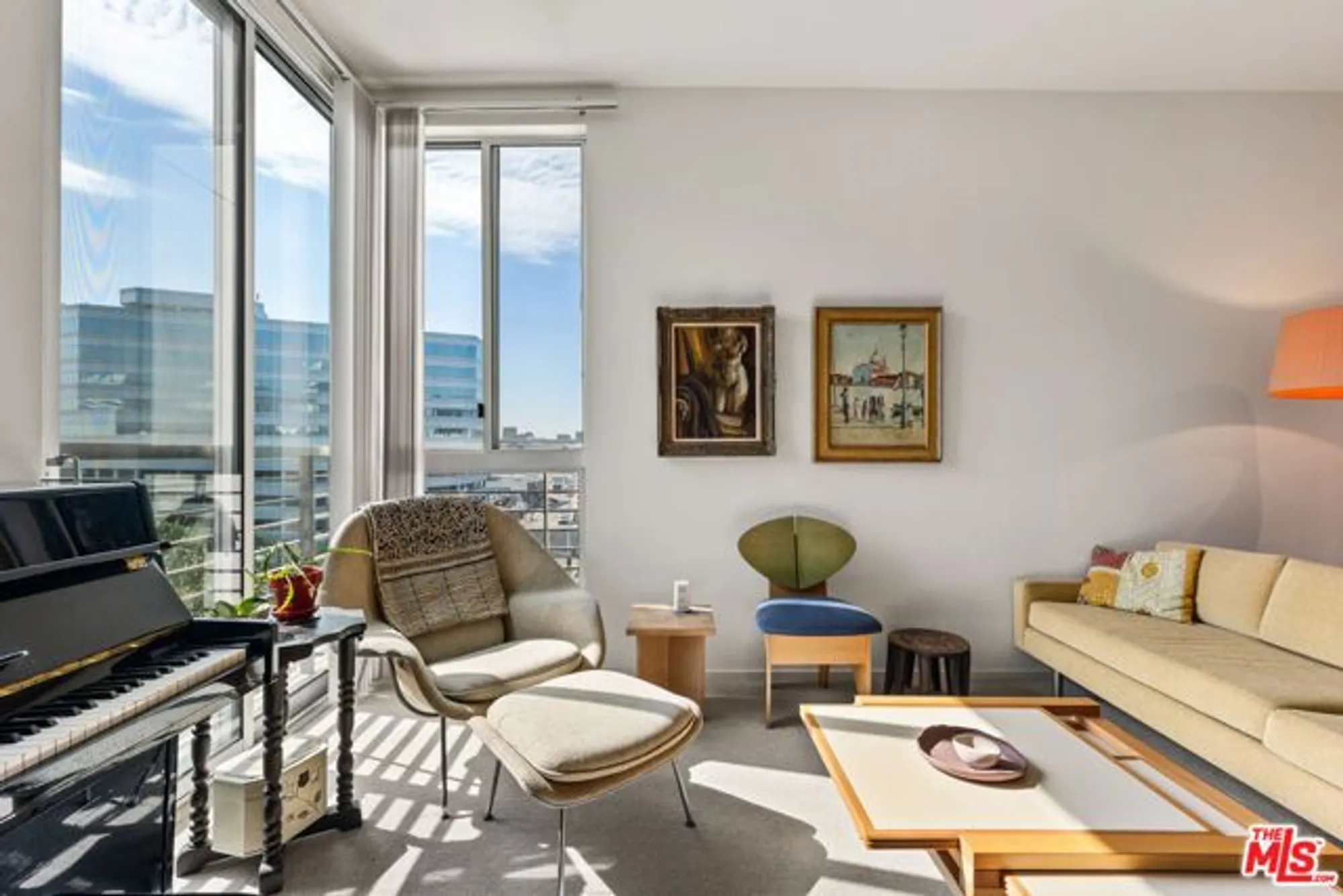 Property Slideshow image 1 of 35 | 267 s san pedro st 621, Los Angeles, CA, 90012