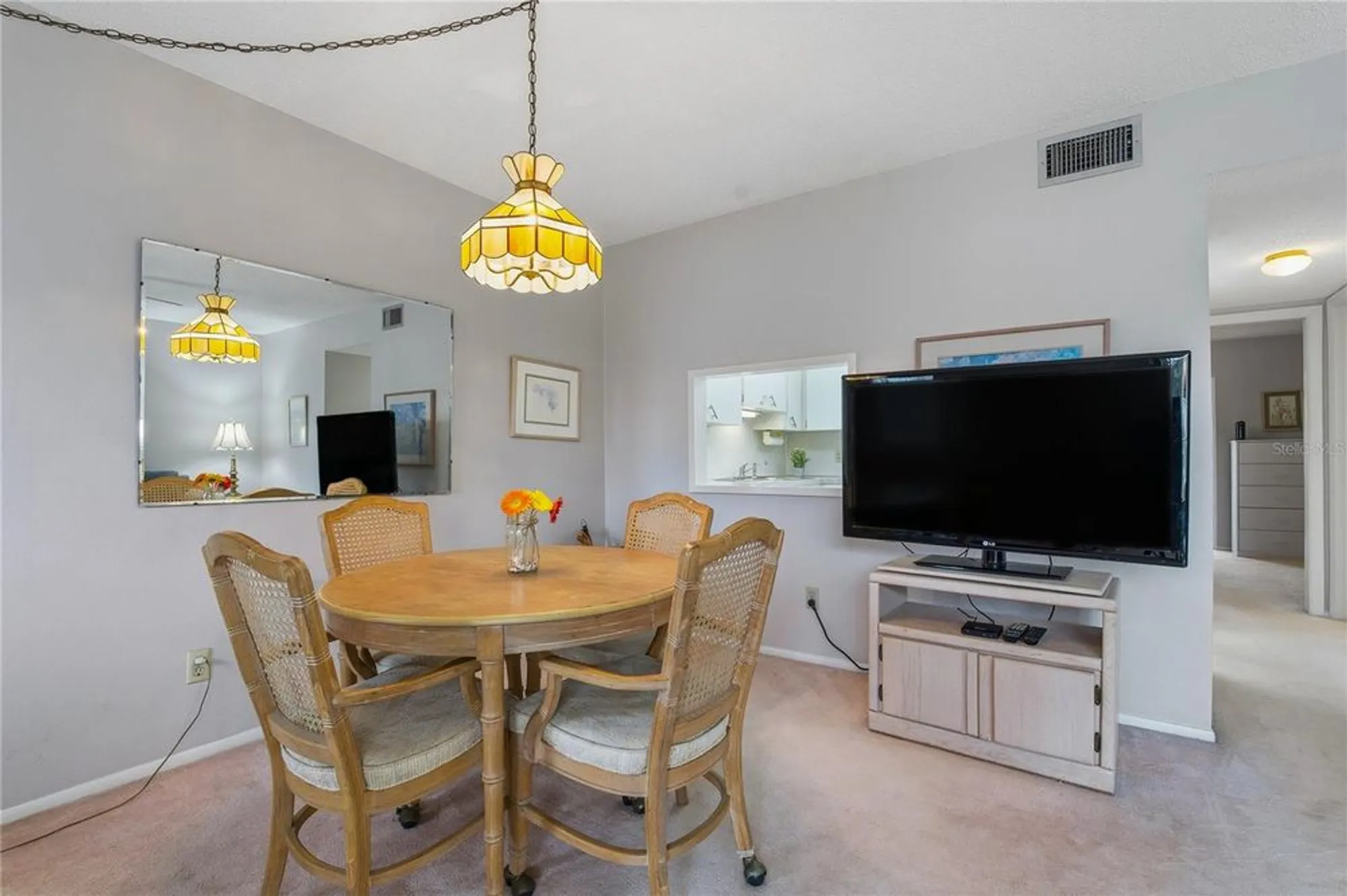 Property Slideshow image 8 of 39 | 2458 columbia dr 68, Clearwater, FL, 33763