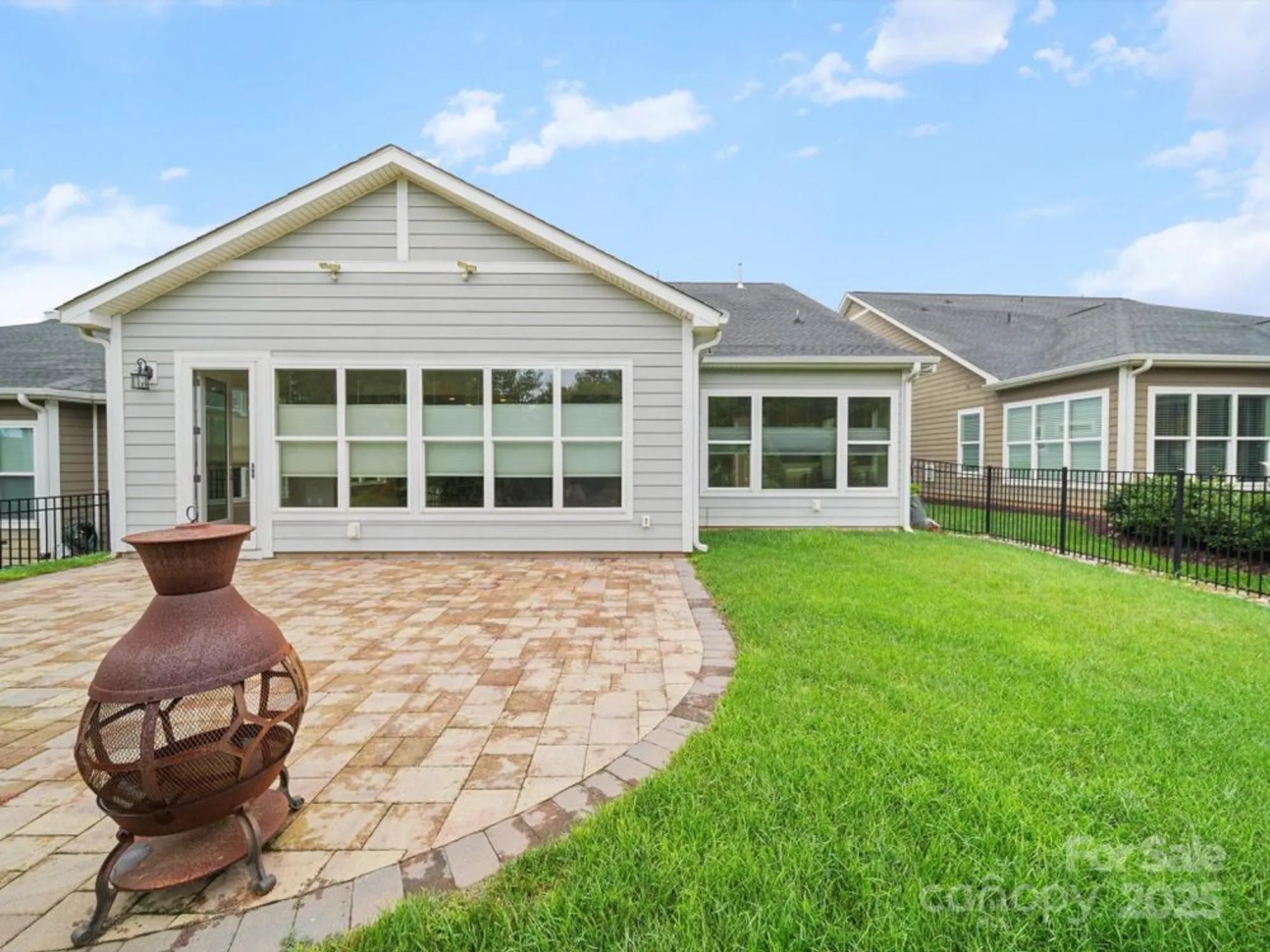 Property Slideshow image 22 of 44 | 253 stone mountain way, Denver, NC, 28037