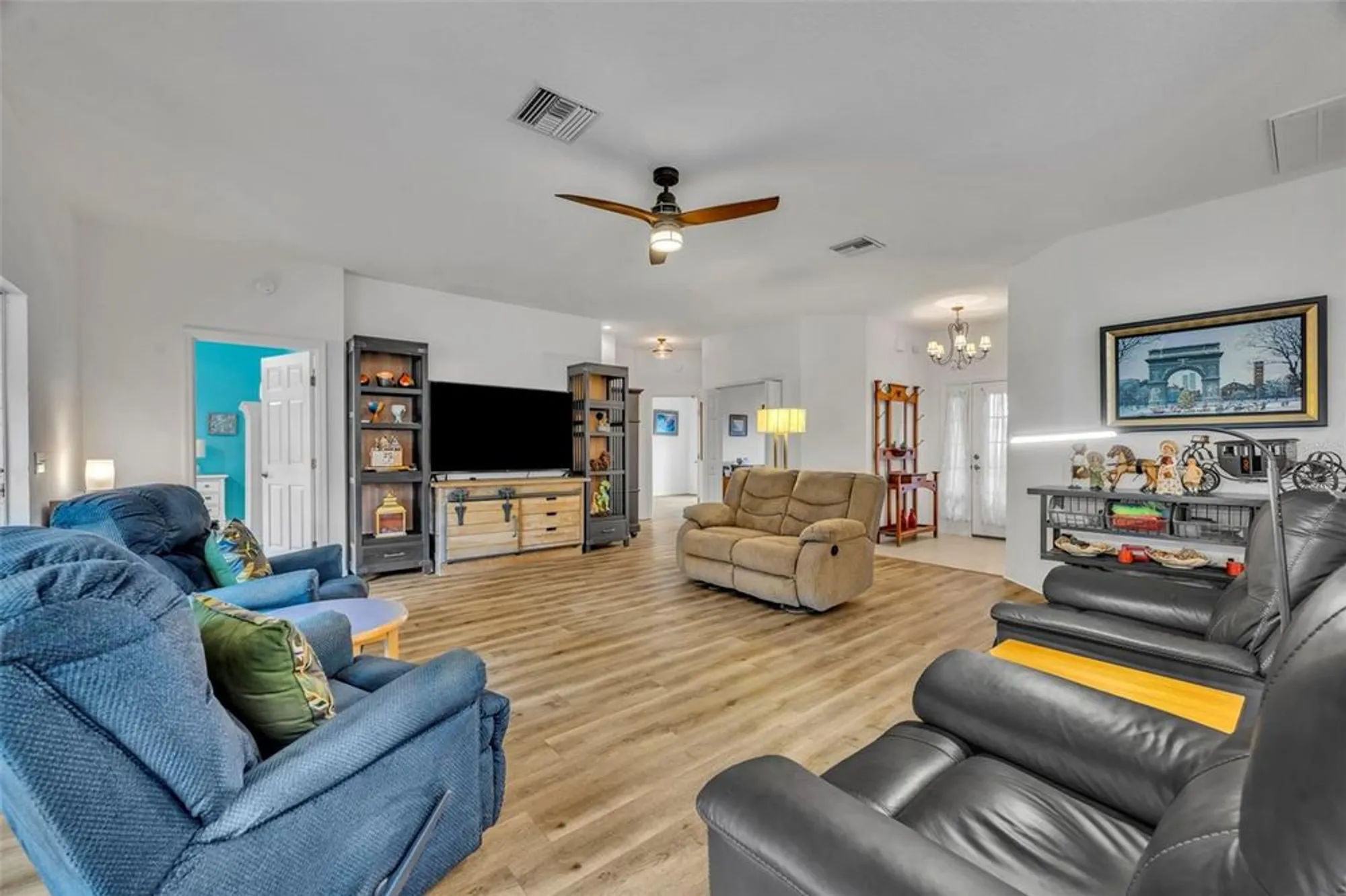 Property Slideshow image 5 of 51 | 4115 aberdeen ln, Lake Wales, FL, 33859