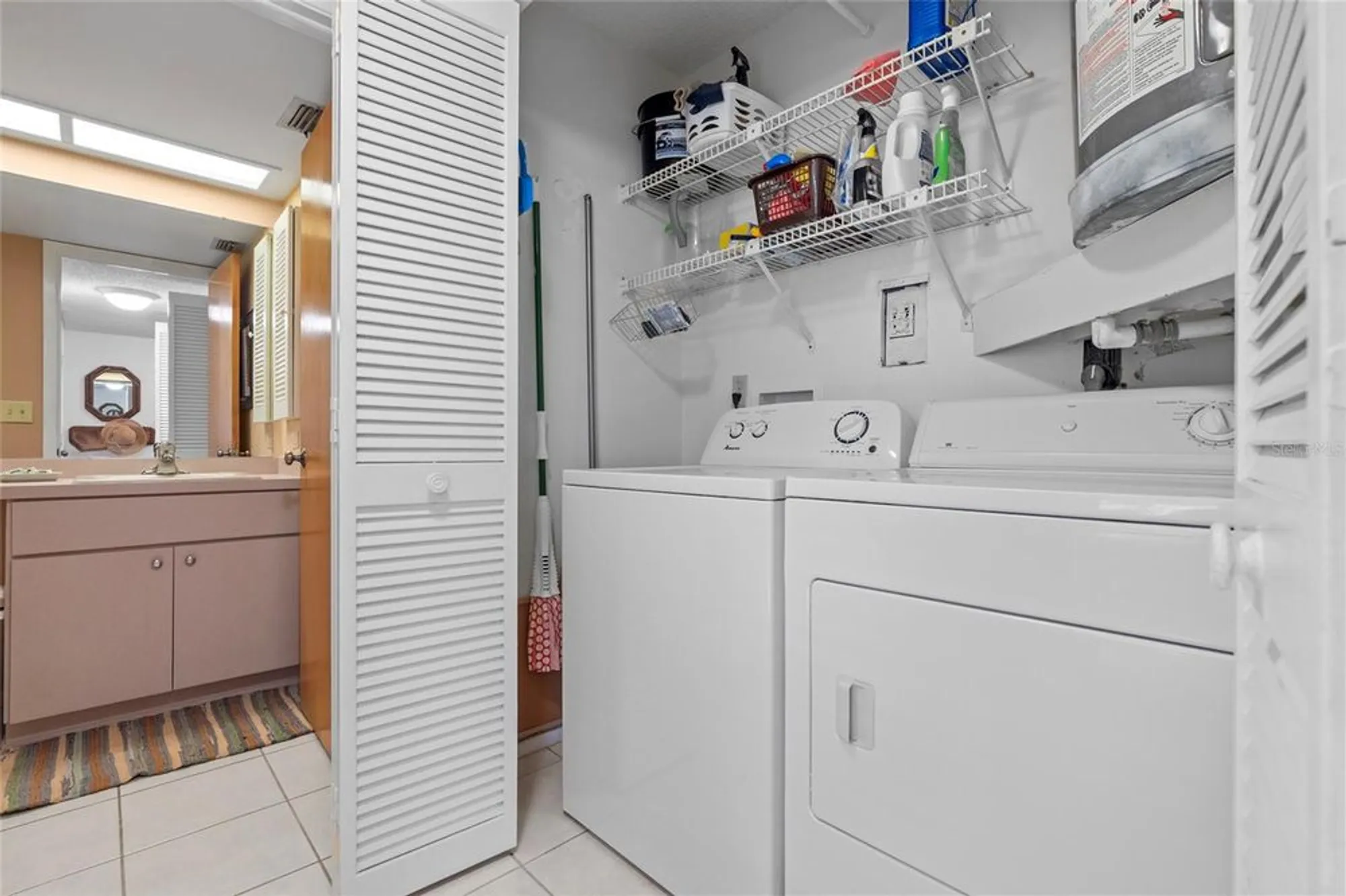Property Slideshow image 23 of 46 | 2502 royal pines cir # 5a, Clearwater, FL, 33763