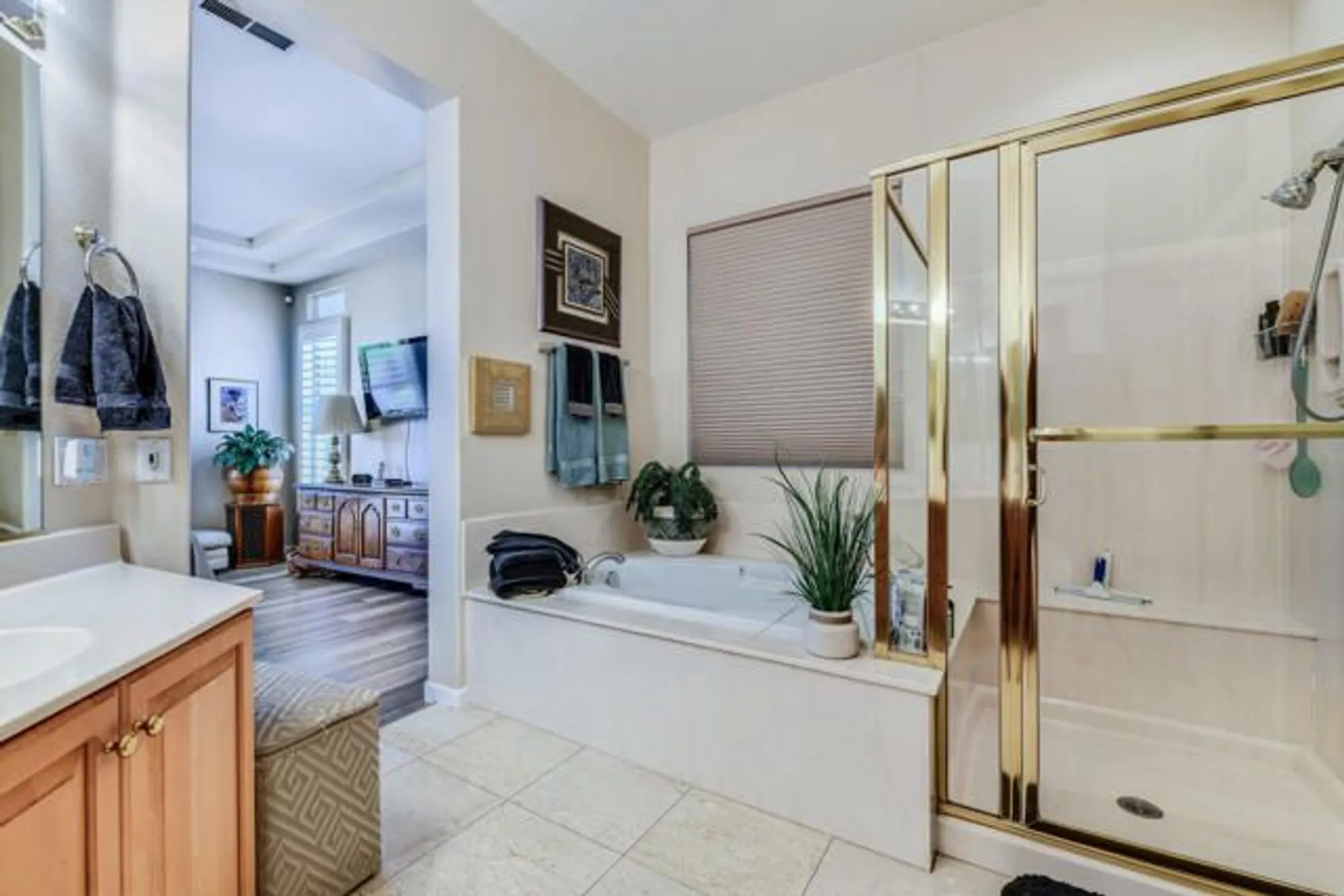 Property Slideshow image 23 of 29 | 43784 royal saint george dr, Indio, CA, 92201