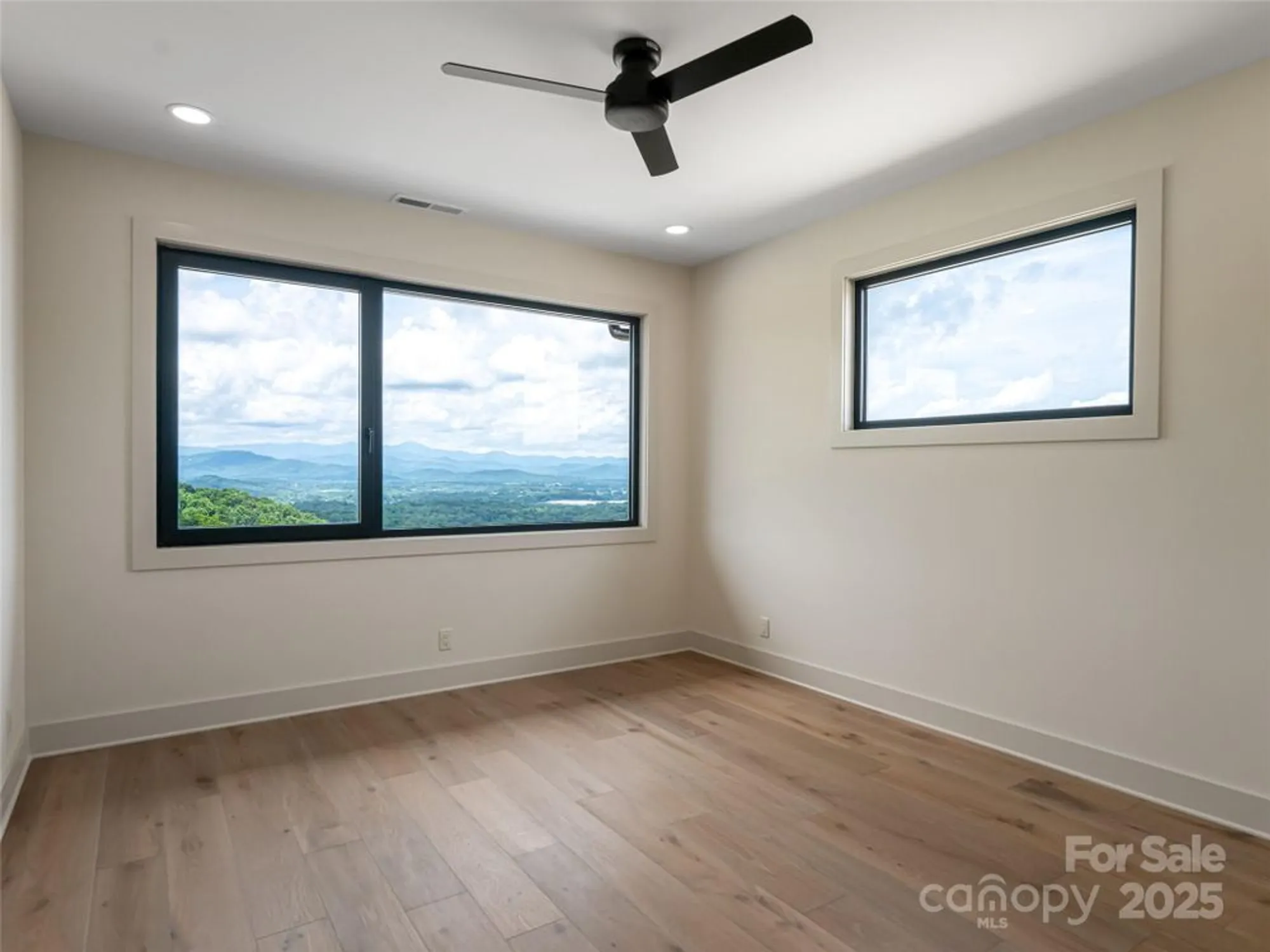 Property Slideshow image 37 of 47 | 24 s watchman dr, Hendersonville, NC, 28791