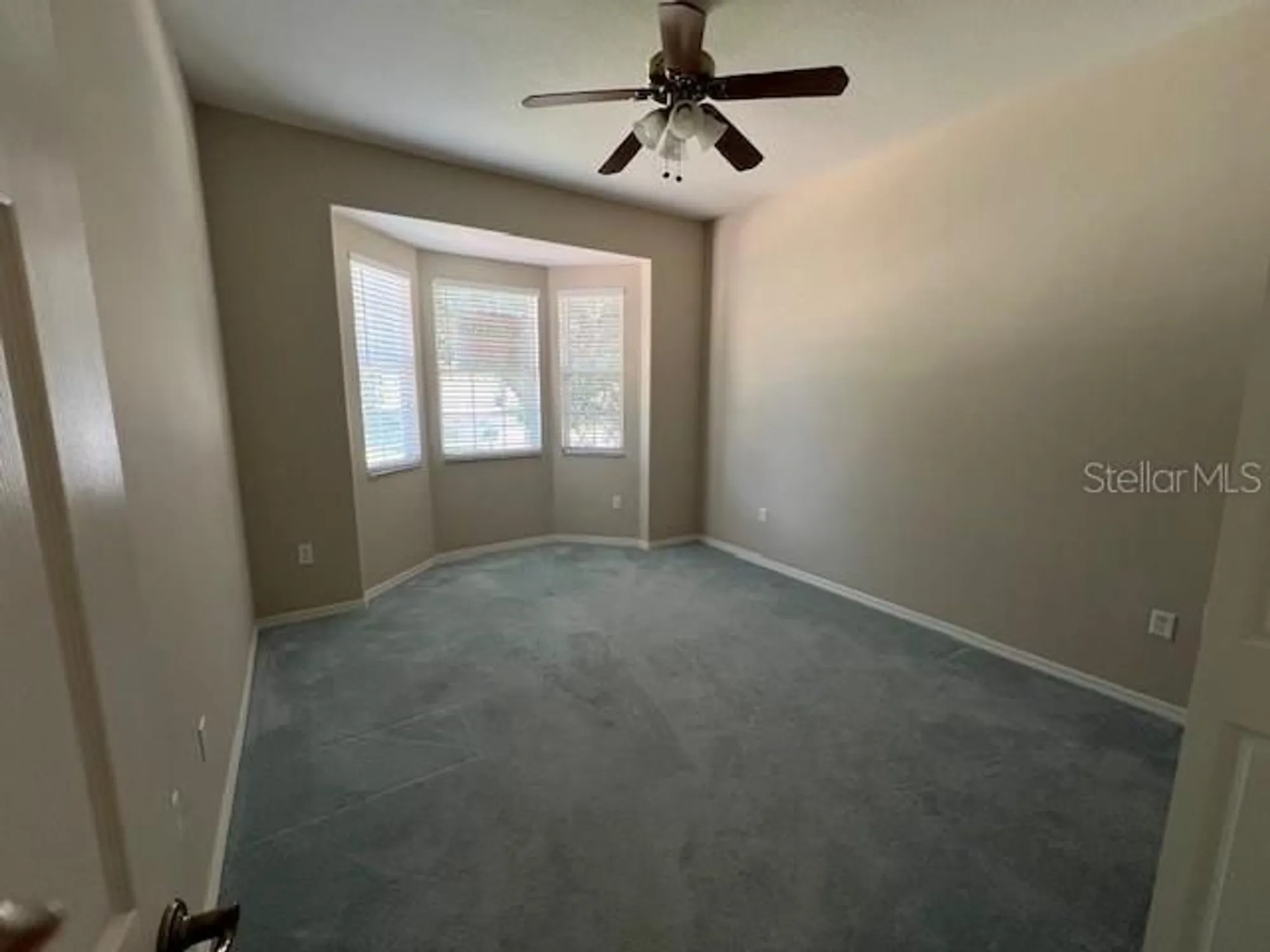 Property Slideshow image 14 of 60 | 1063 mesa verde ct, Clermont, FL, 34711