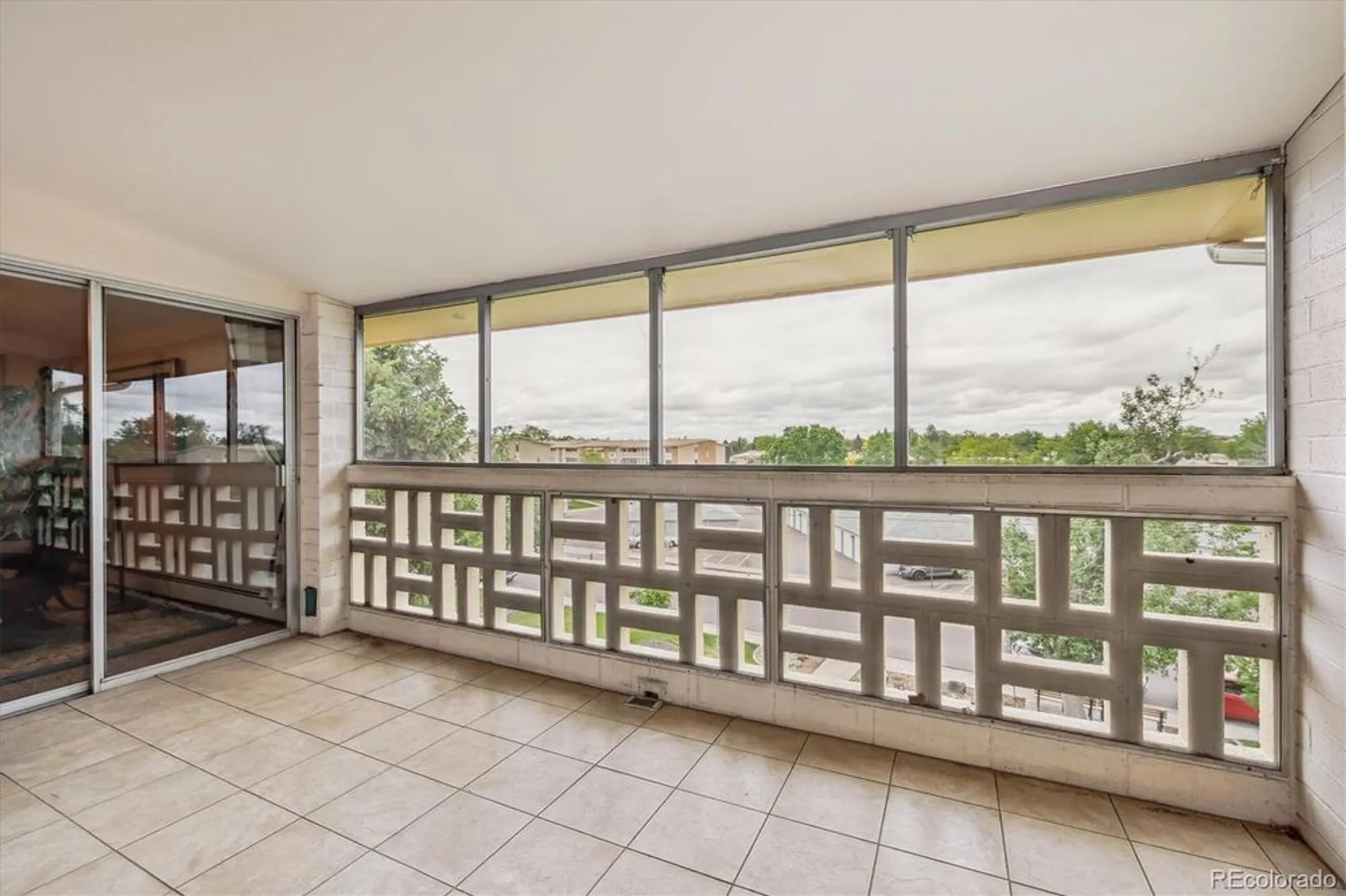 Property Slideshow image 17 of 49 | 715 s alton way unit 5d, Denver, CO, 80247