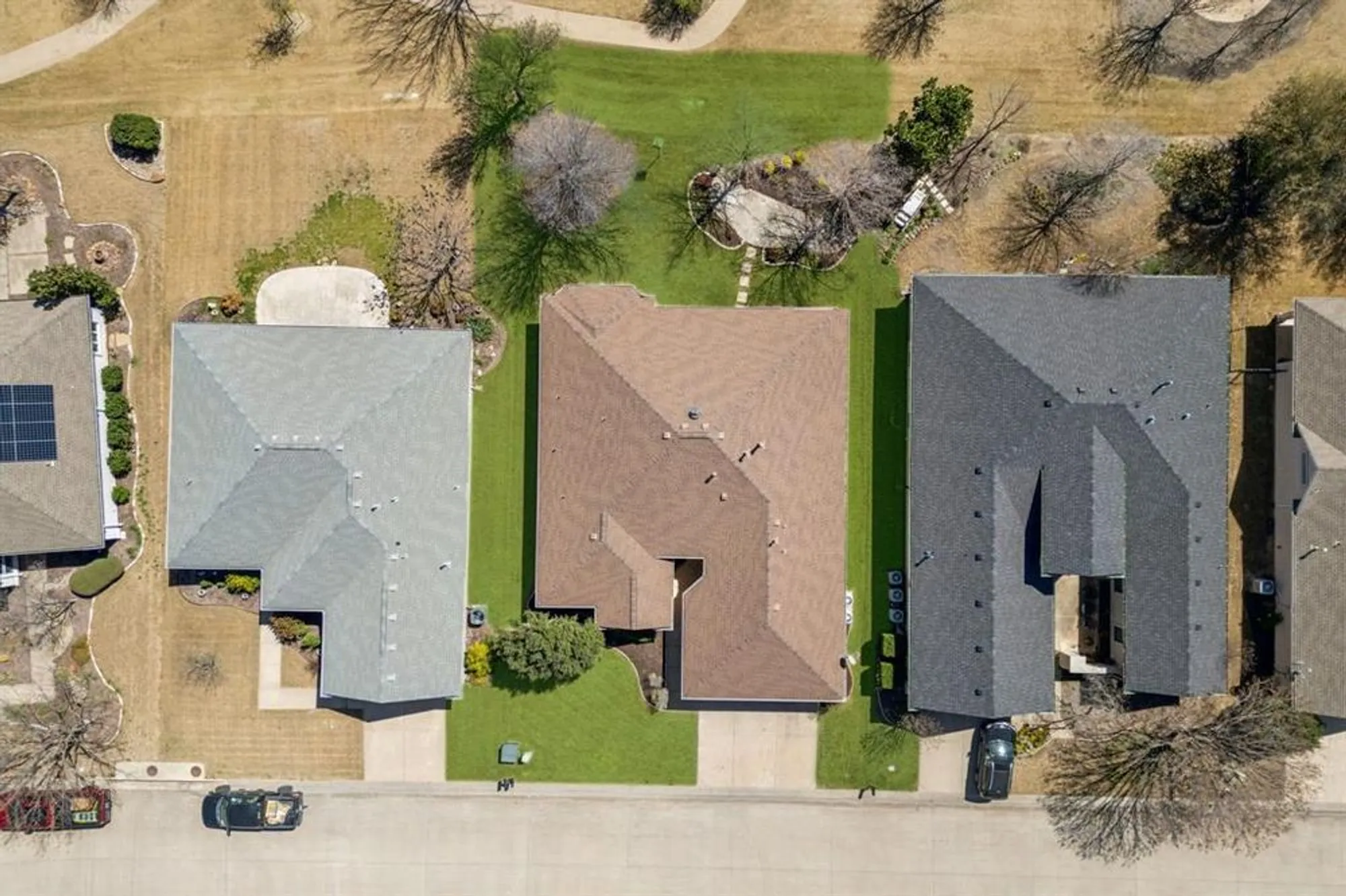 Property Slideshow image 31 of 40 | 9913 hanford dr, Denton, TX, 76207