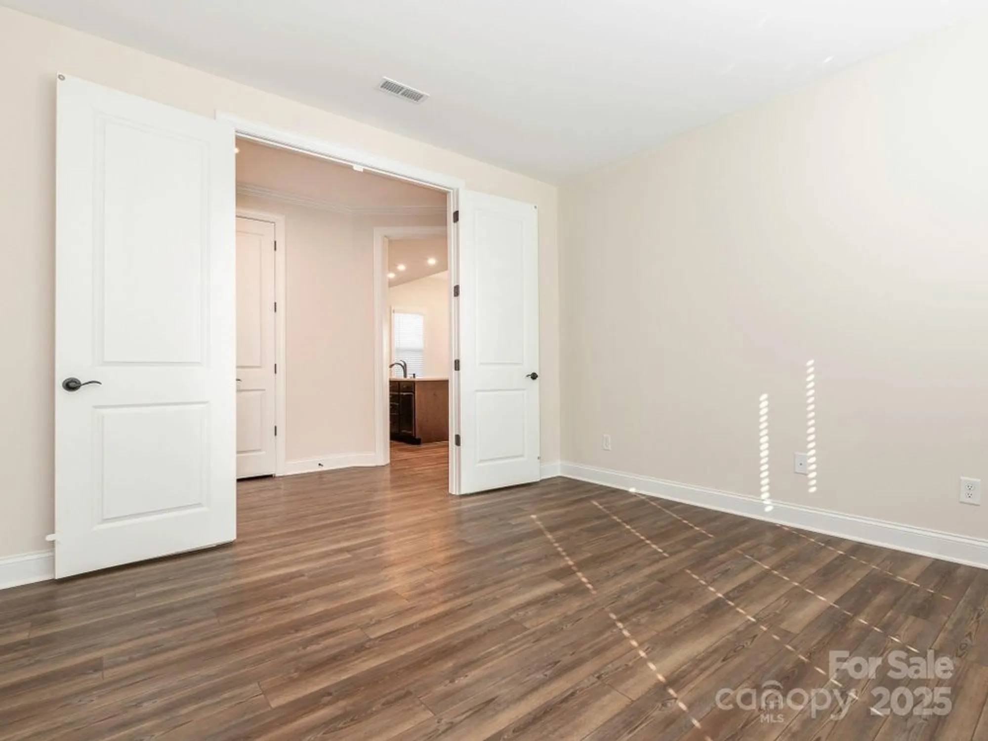 Property Slideshow image 17 of 35 | 4423 moxie way, Charlotte, NC, 28215