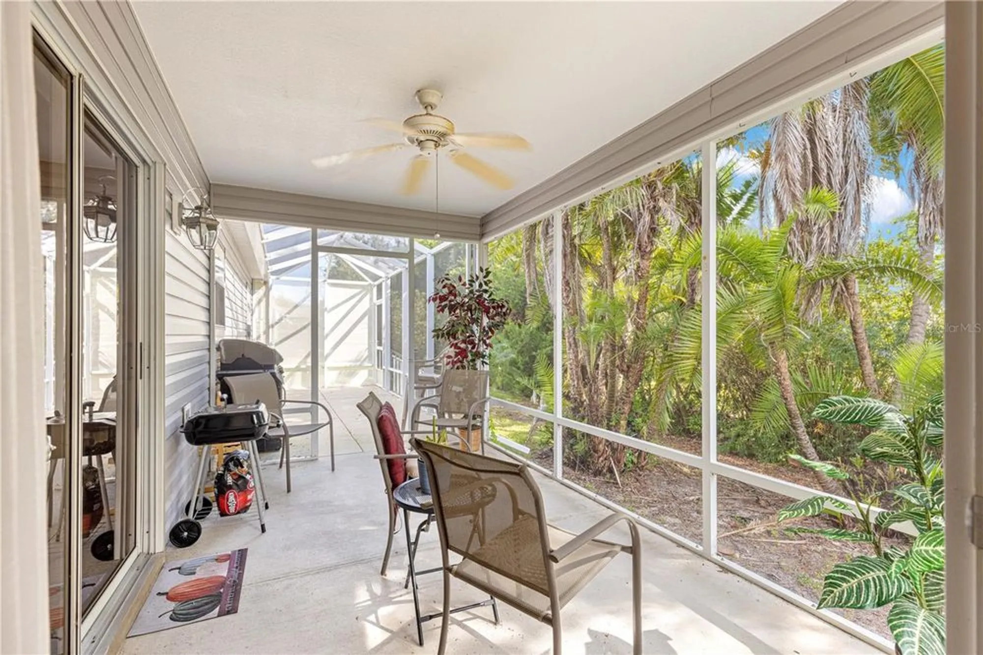 Property Slideshow image 16 of 31 | 9345 se 177th simons ln, The Villages, FL, 32162
