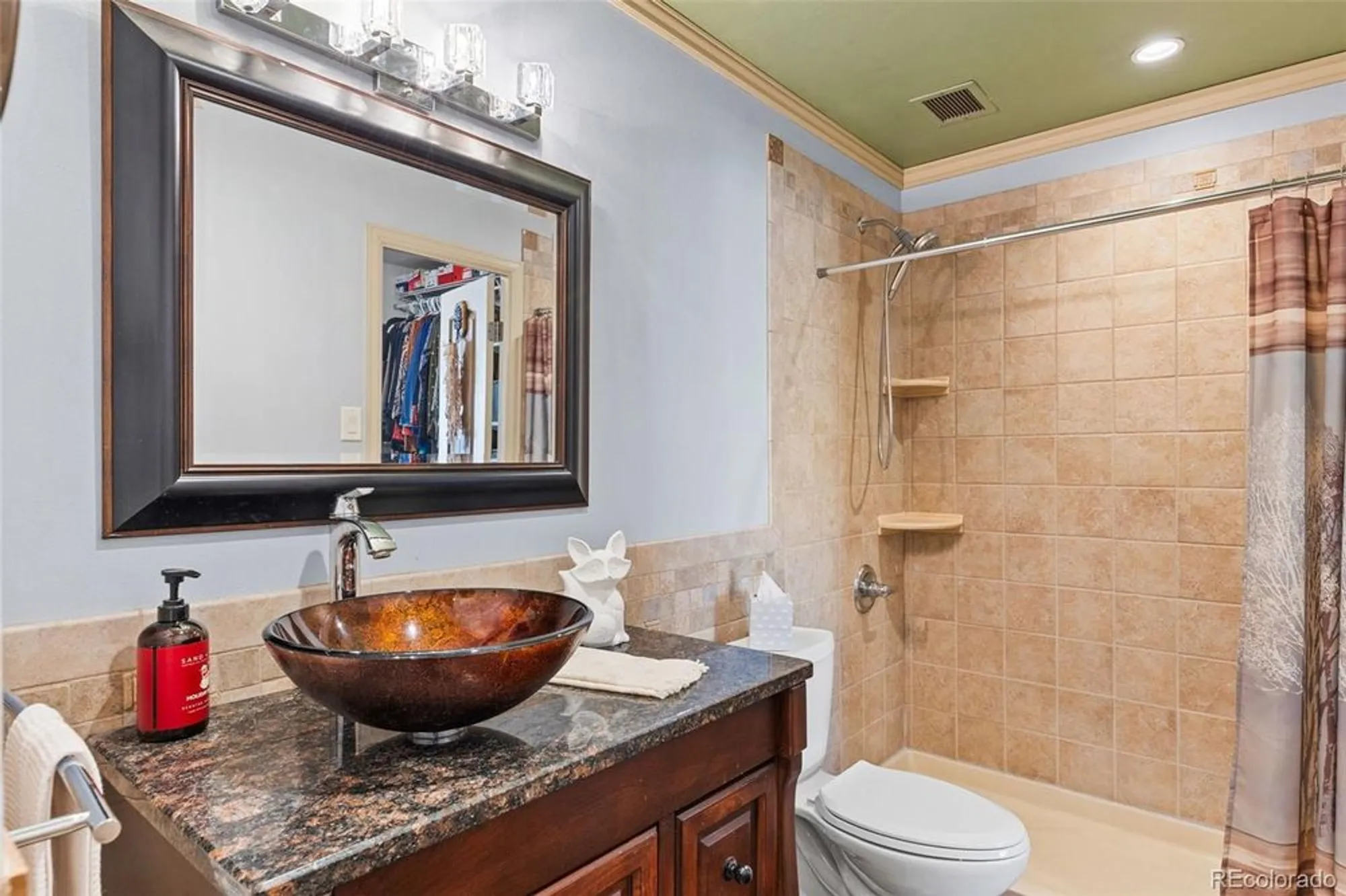 Property Slideshow image 15 of 43 | 9320 e center ave apt 4b, Denver, CO, 80247