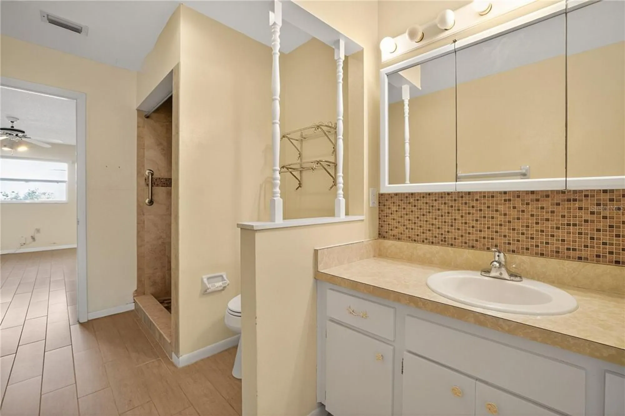 Property Slideshow image 23 of 30 | 1207 eastloch ct, Sun City Center, FL, 33573