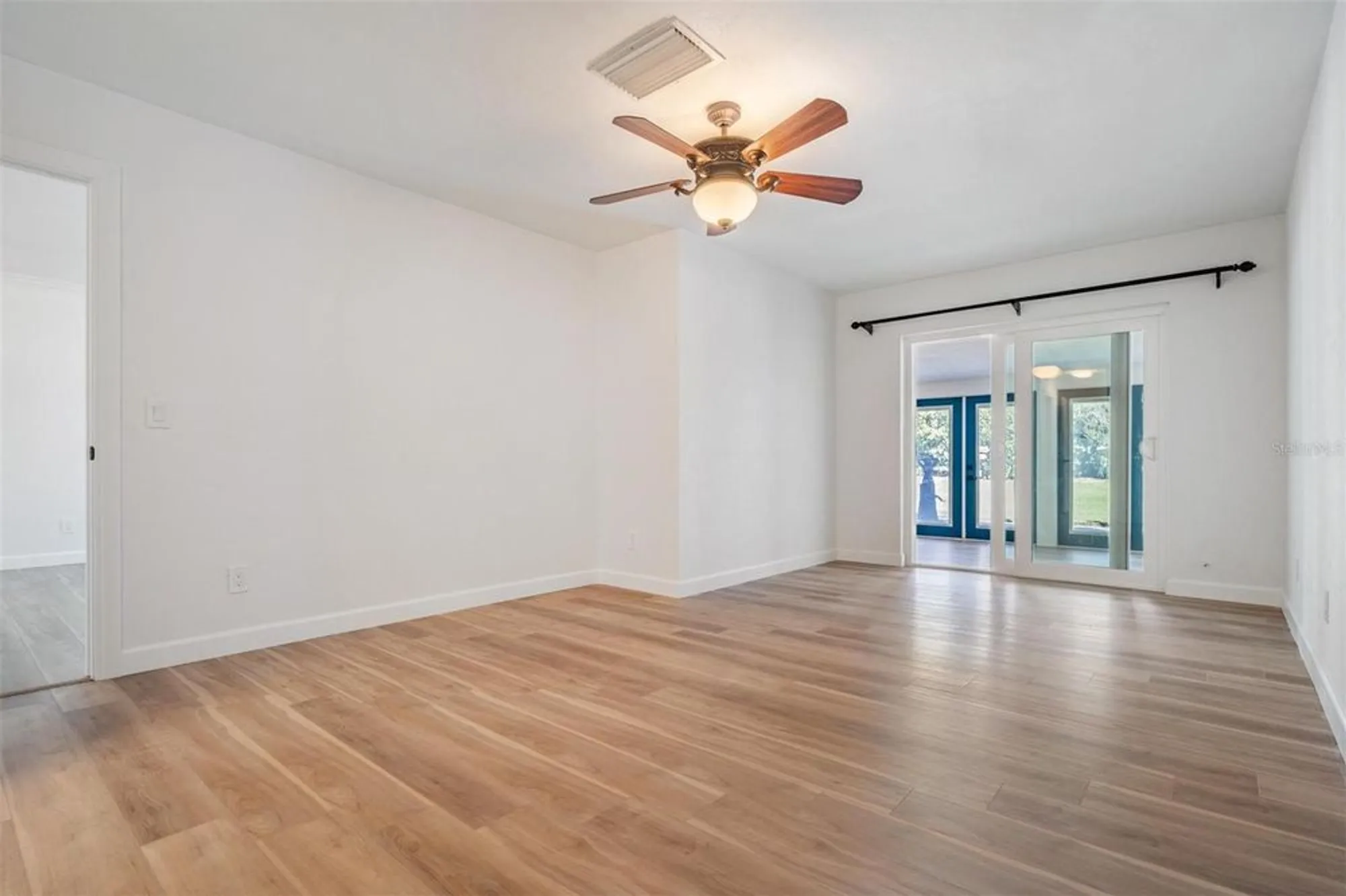 Property Slideshow image 7 of 27 | 127 boca ciega point blvd n, St Petersburg, FL, 33708