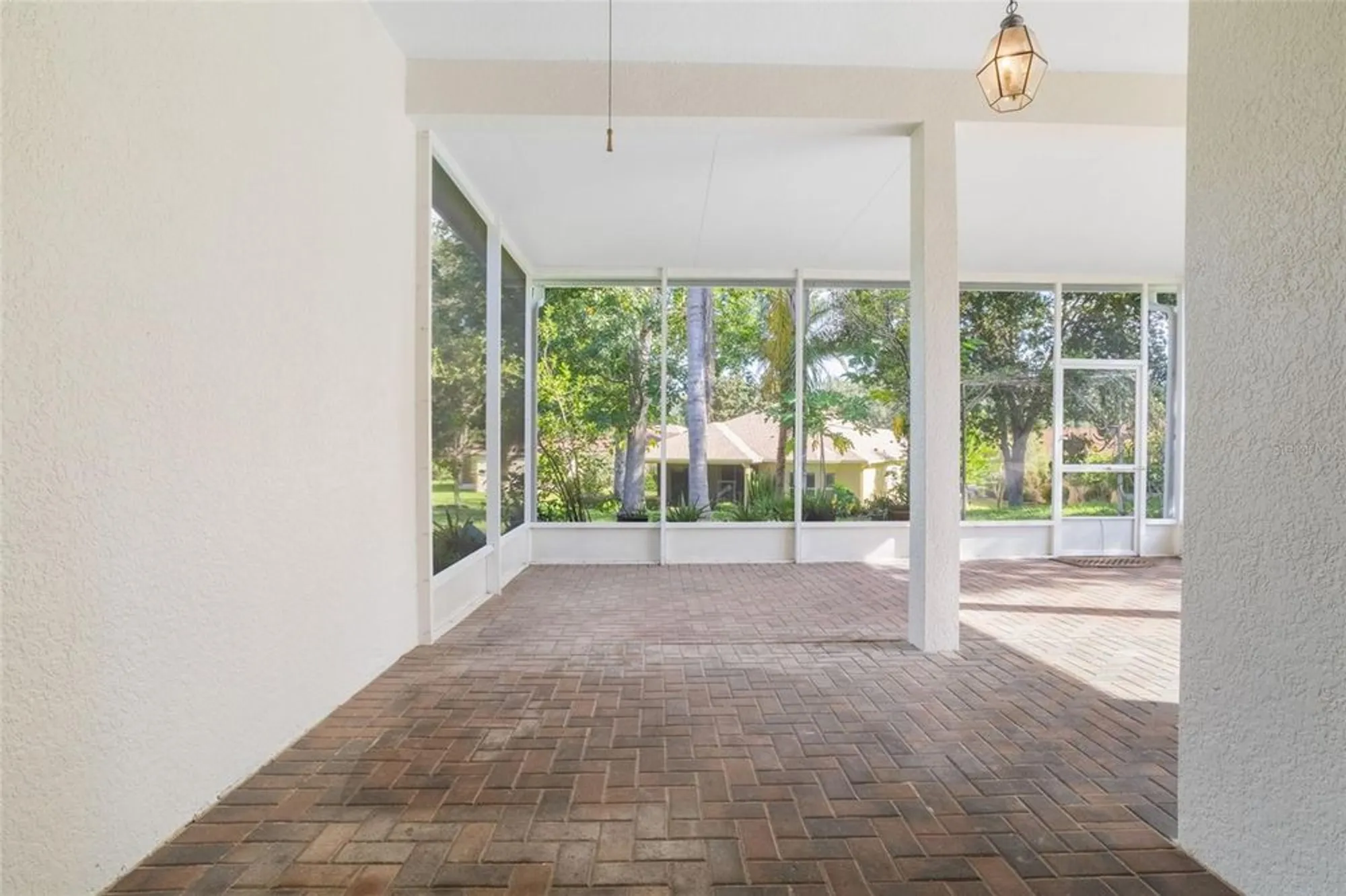 Property Slideshow image 28 of 50 | 103 crescent moon dr, Groveland, FL, 34736