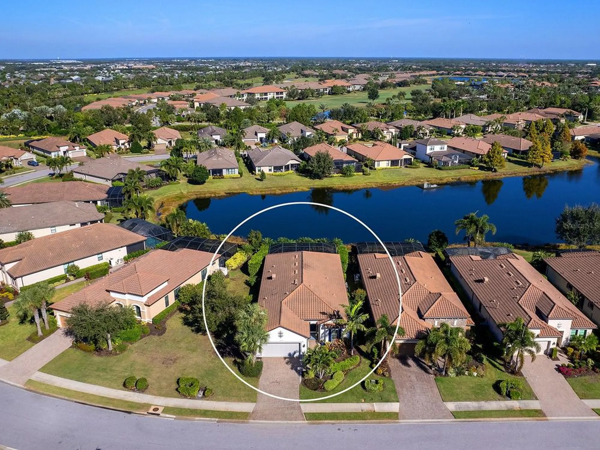 Property Slideshow image 10 of 81 | 12729 fontana loop, Lakewood Ranch, FL, 34211