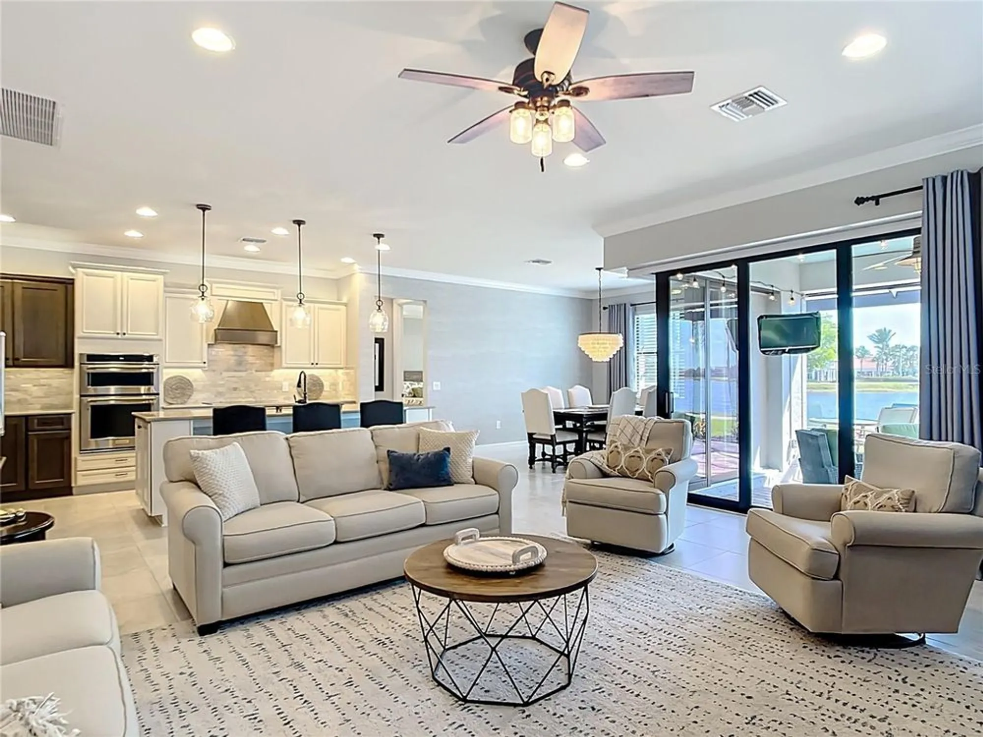 Property Slideshow image 11 of 99 | 13724 quinta st, Venice, FL, 34293