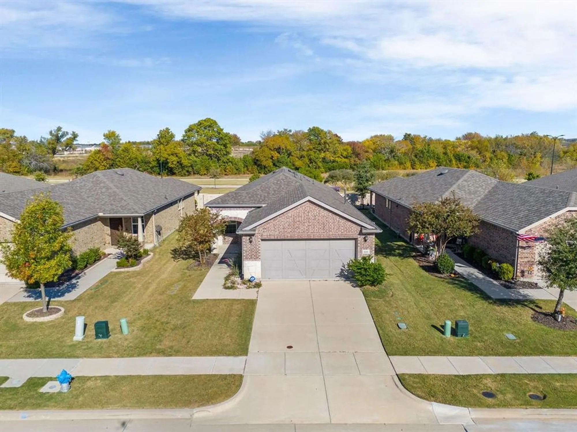 Property Slideshow image 27 of 30 | 825 hidden eddy dr, Mckinney, TX, 75071