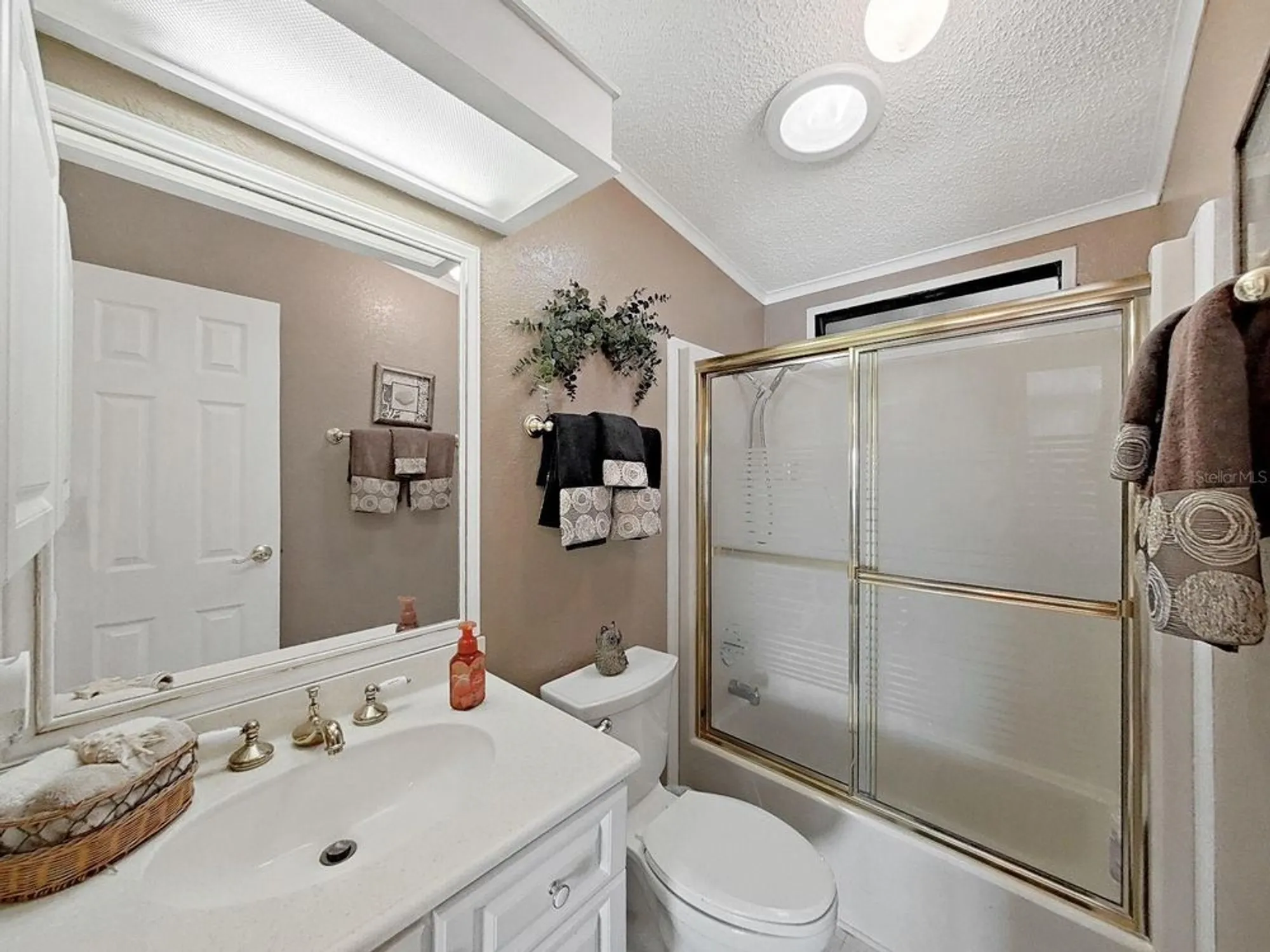 Property Slideshow image 25 of 40 | 5038 foxwood blvd, Lakeland, FL, 33810