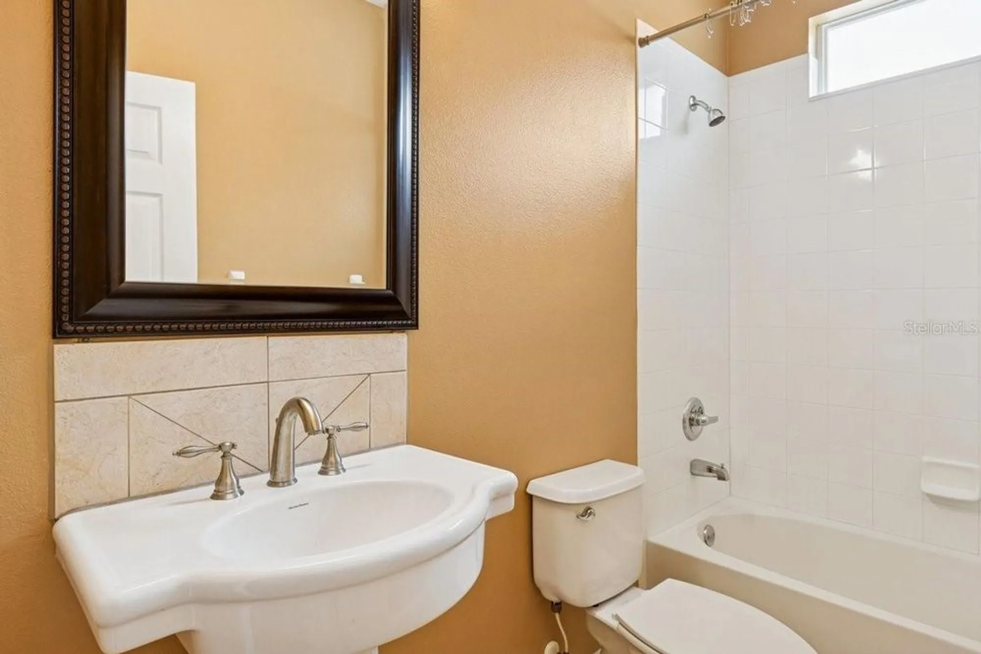 Property Slideshow image 29 of 44 | 902 heron point cir, Deland, FL, 32724