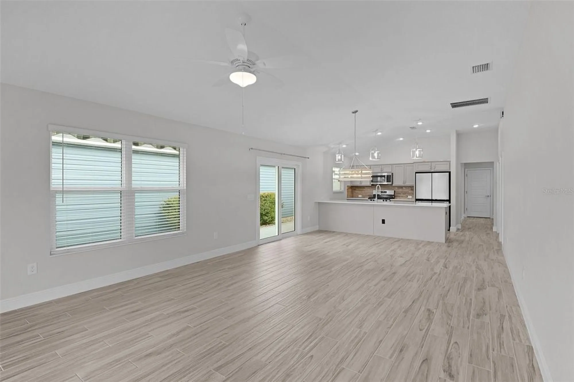 Property Slideshow image 11 of 39 | 6230 dingman way, The Villages, FL, 32163