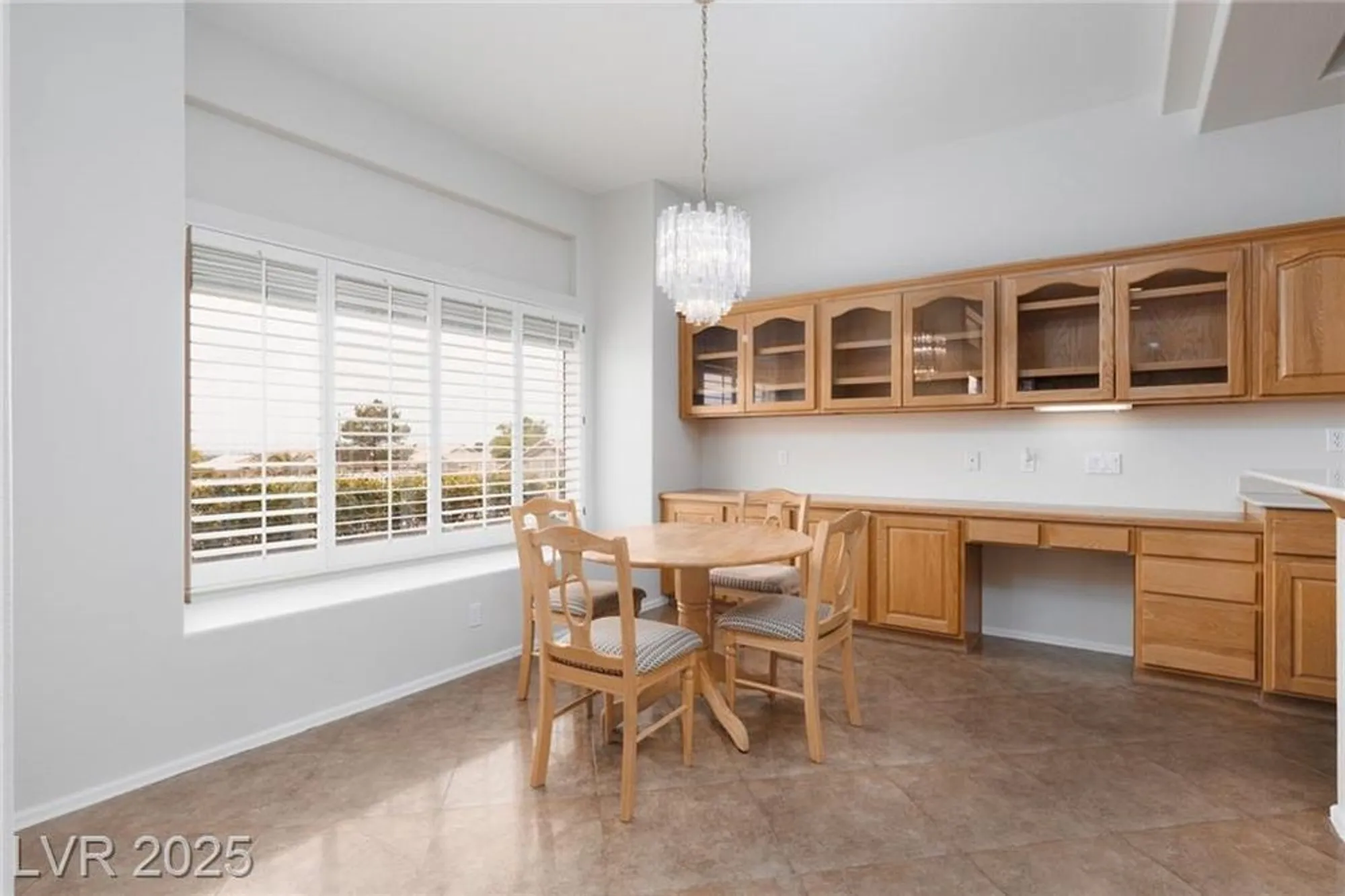 Property Slideshow image 15 of 67 | 2624 spalding dr, Las Vegas, NV, 89134