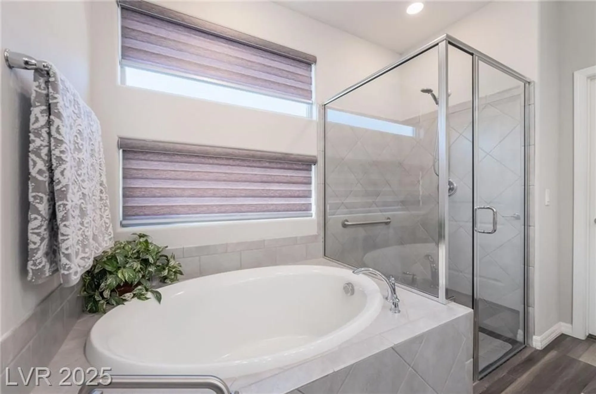 Property Slideshow image 24 of 44 | 15 arid crest ave, Henderson, NV, 89011