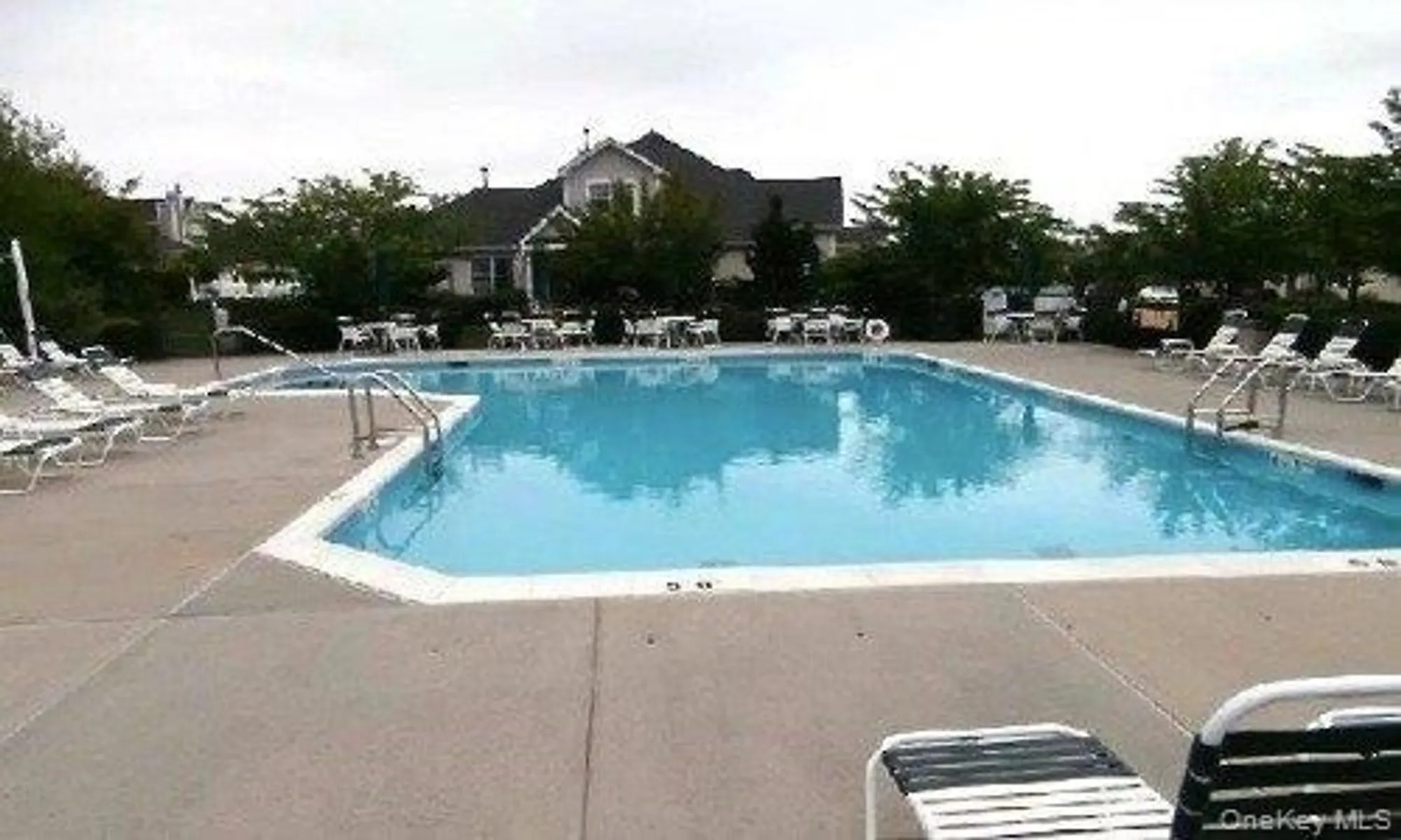 Property Slideshow image 43 of 47 | 98 scenic lake dr, Riverhead, NY, 11901