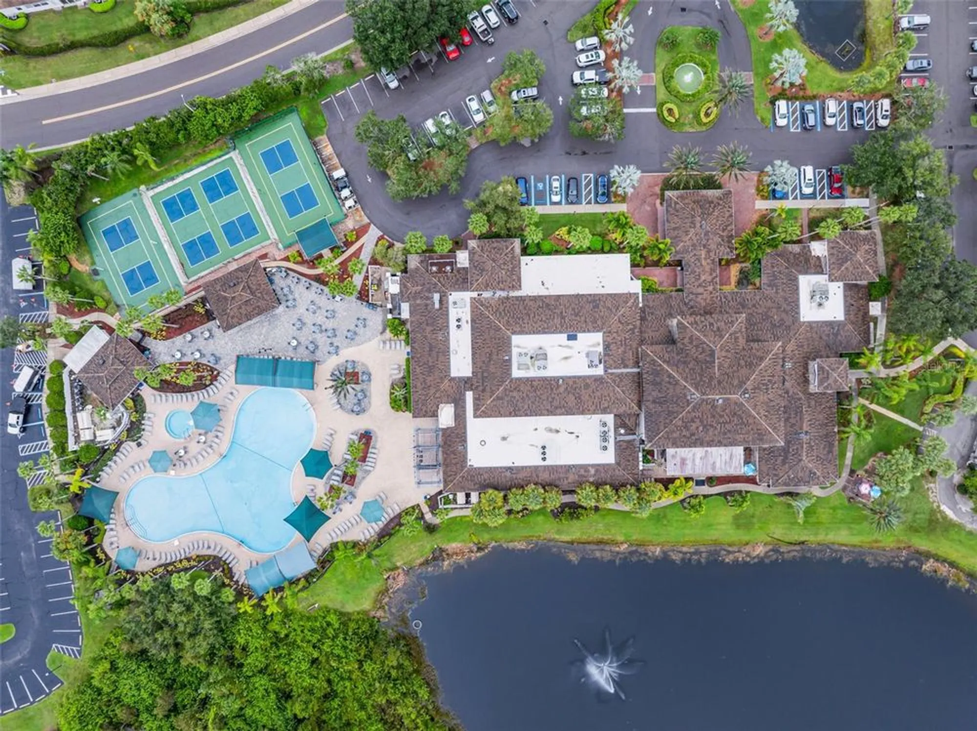 Property Slideshow image 18 of 18 | 2504 sapphire greens ln, Sun City Center, FL, 33573