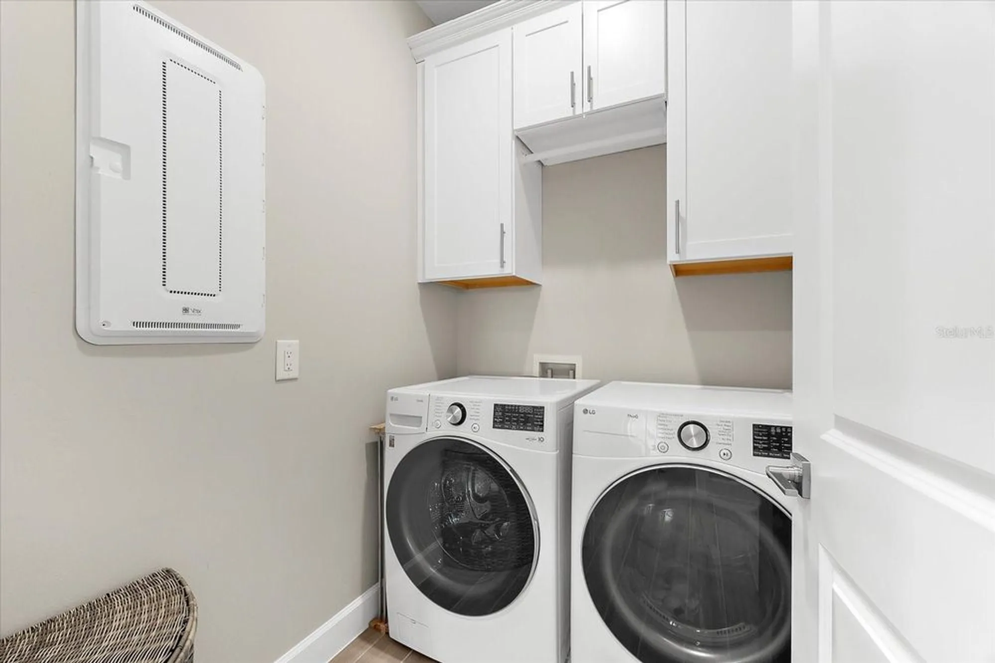 Property Slideshow image 38 of 99 | 6791 alstead cir, Bradenton, FL, 34202