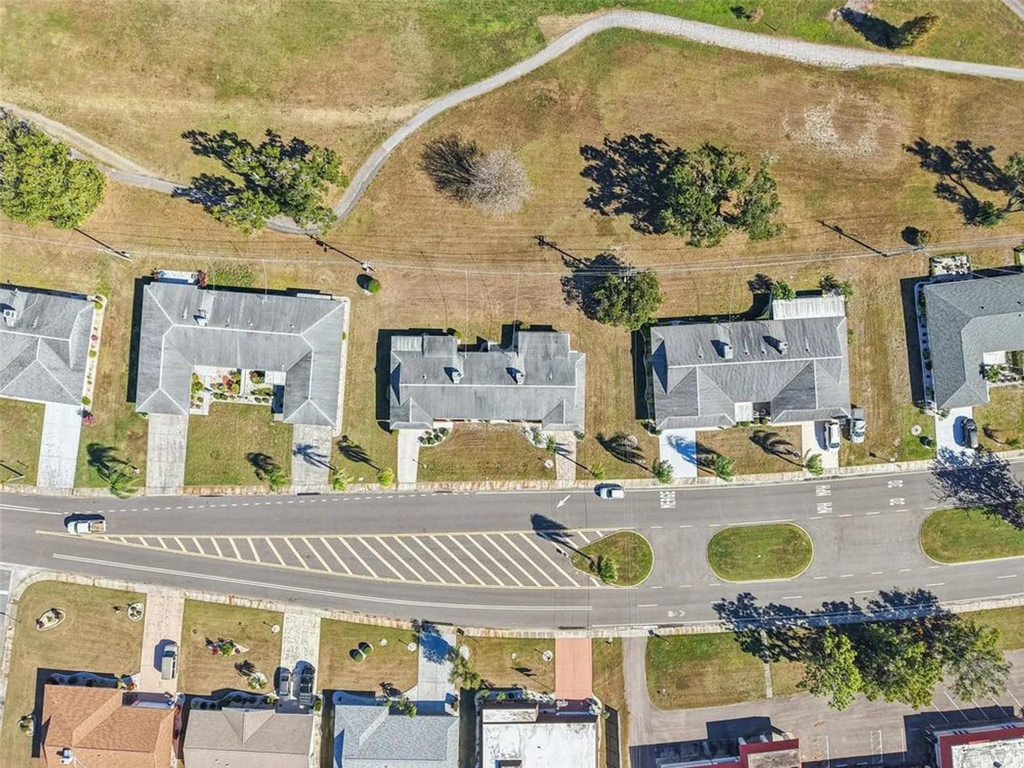 Property Slideshow image 35 of 54 | 1409 n pebble beach blvd, Sun City Center, FL, 33573