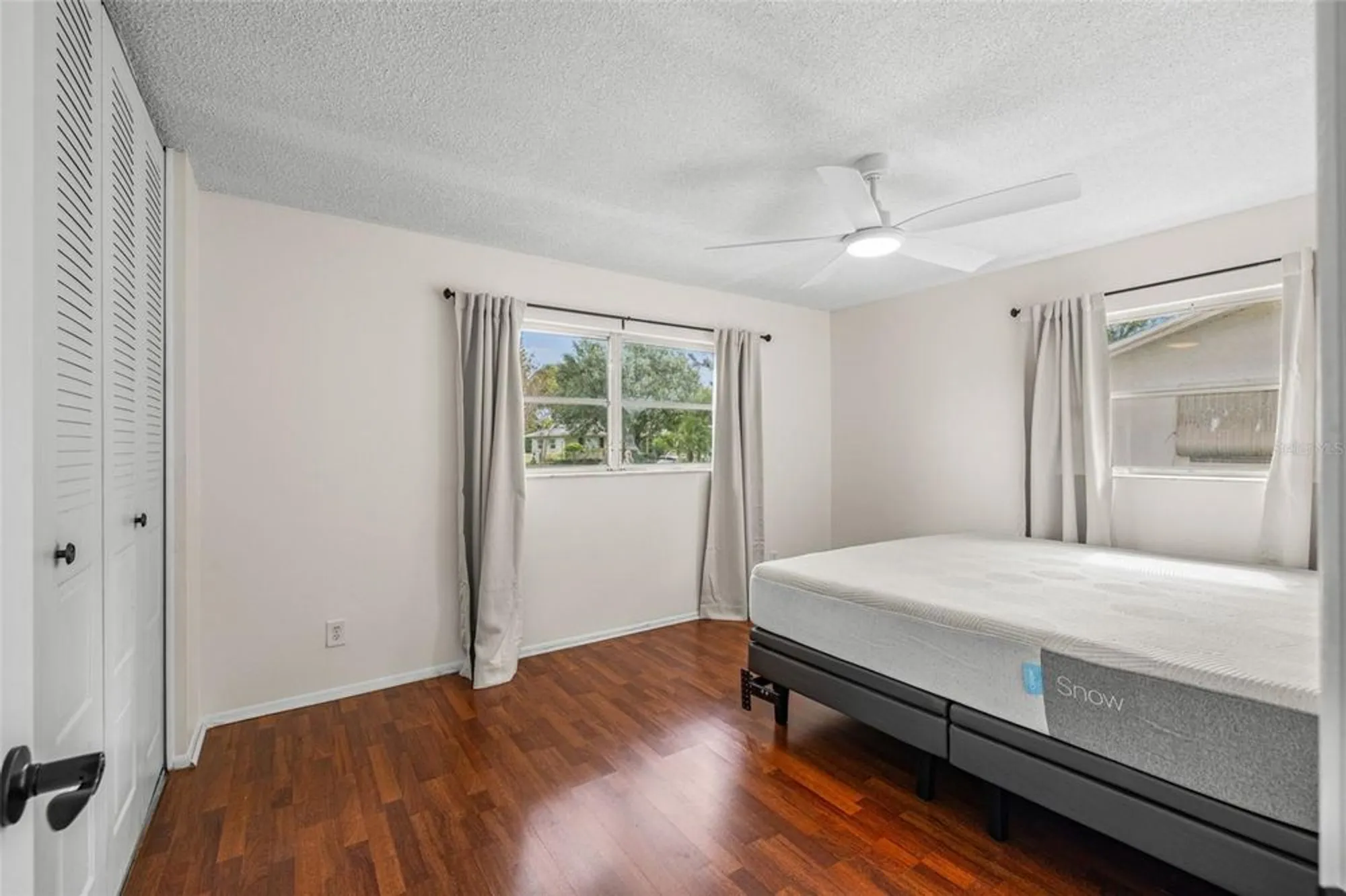 Property Slideshow image 18 of 50 | 142 stafford cir, Palm Harbor, FL, 34684