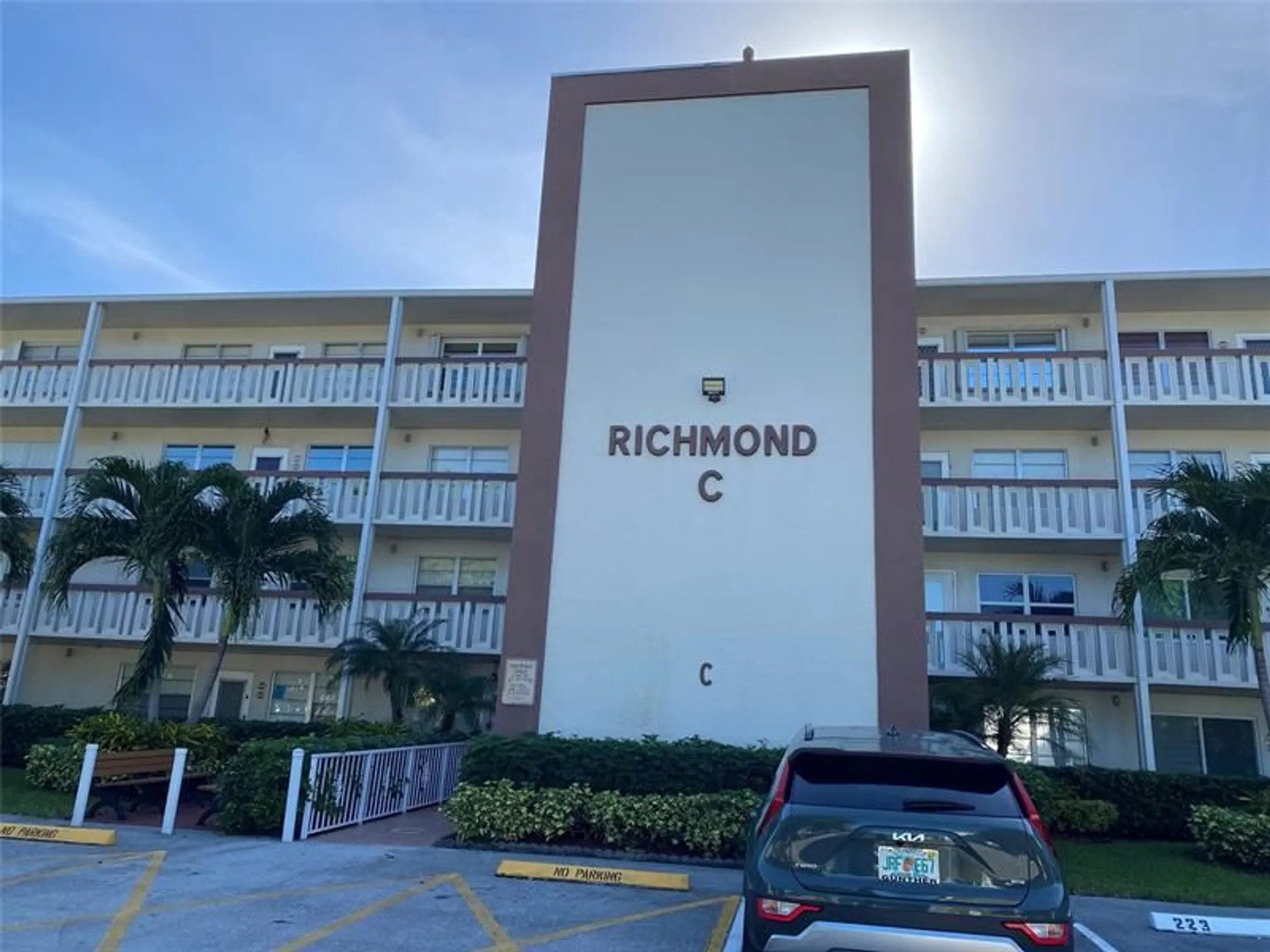 Property Slideshow image 2 of 38 | 327 richmond c # 327, Deerfield Beach, FL, 33442