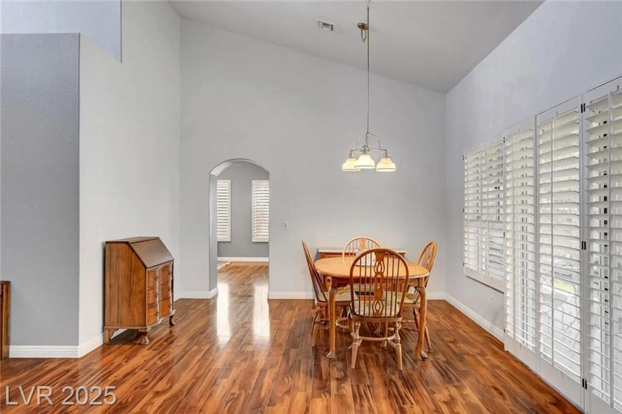 Property Slideshow image 11 of 54 | 2505 palmridge dr, Las Vegas, NV, 89134