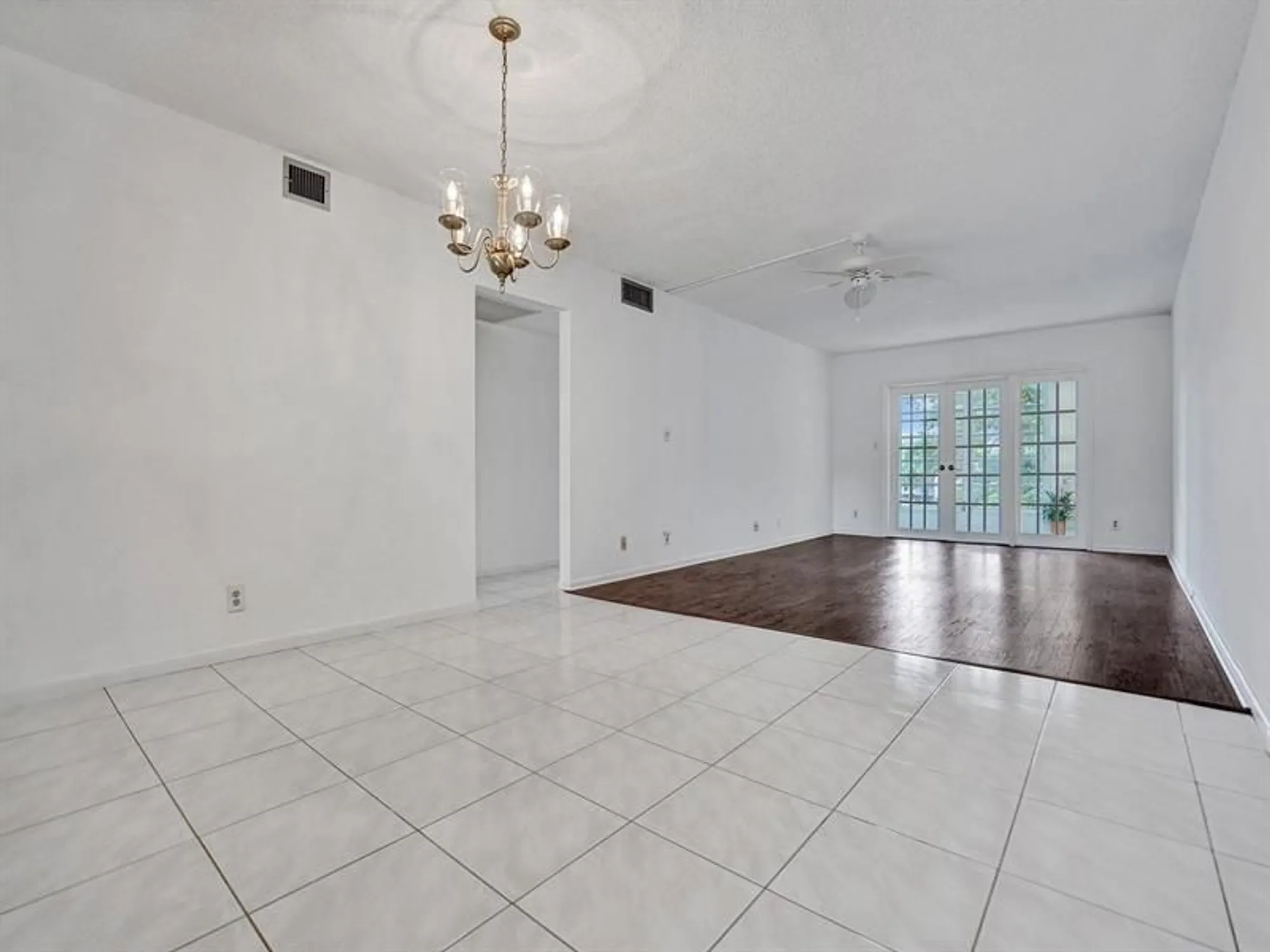 Property Slideshow image 18 of 64 | 3002 portofino isle c3, Coconut Creek, FL, 33066