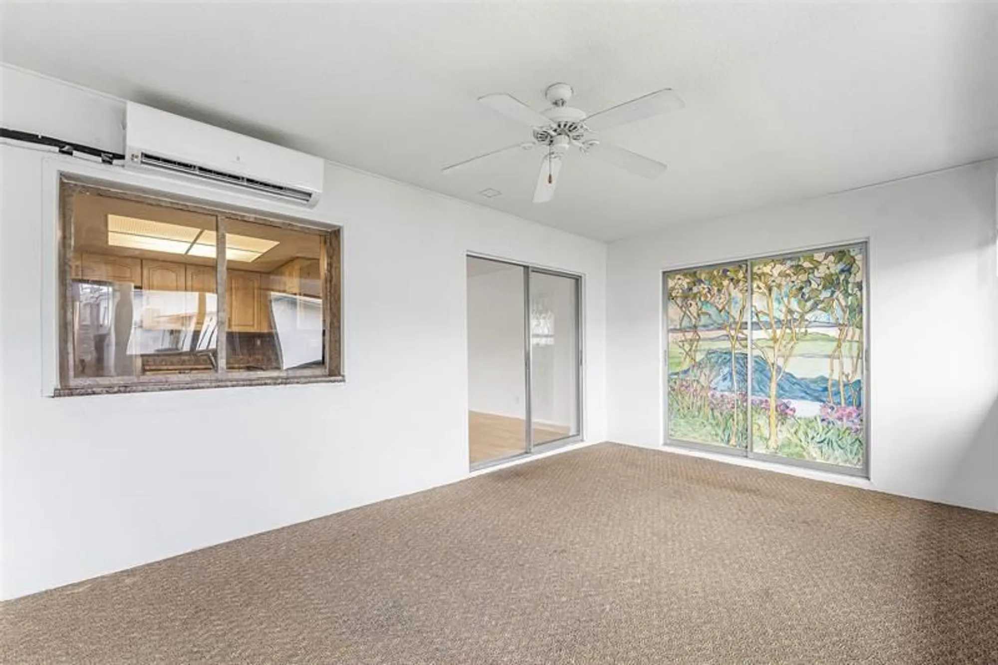 Property Slideshow image 21 of 34 | 4706 nw 43rd ter, Tamarac, FL, 33319