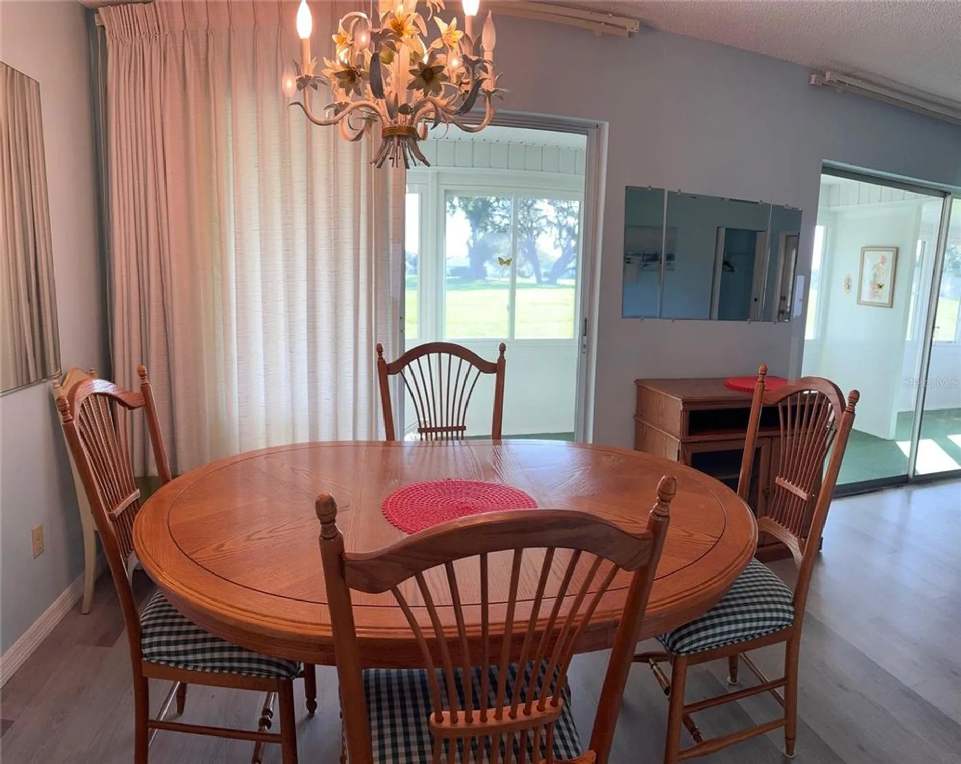 Property Slideshow image 9 of 34 | 1901 canterbury ln 10, Sun City Center, FL, 33573