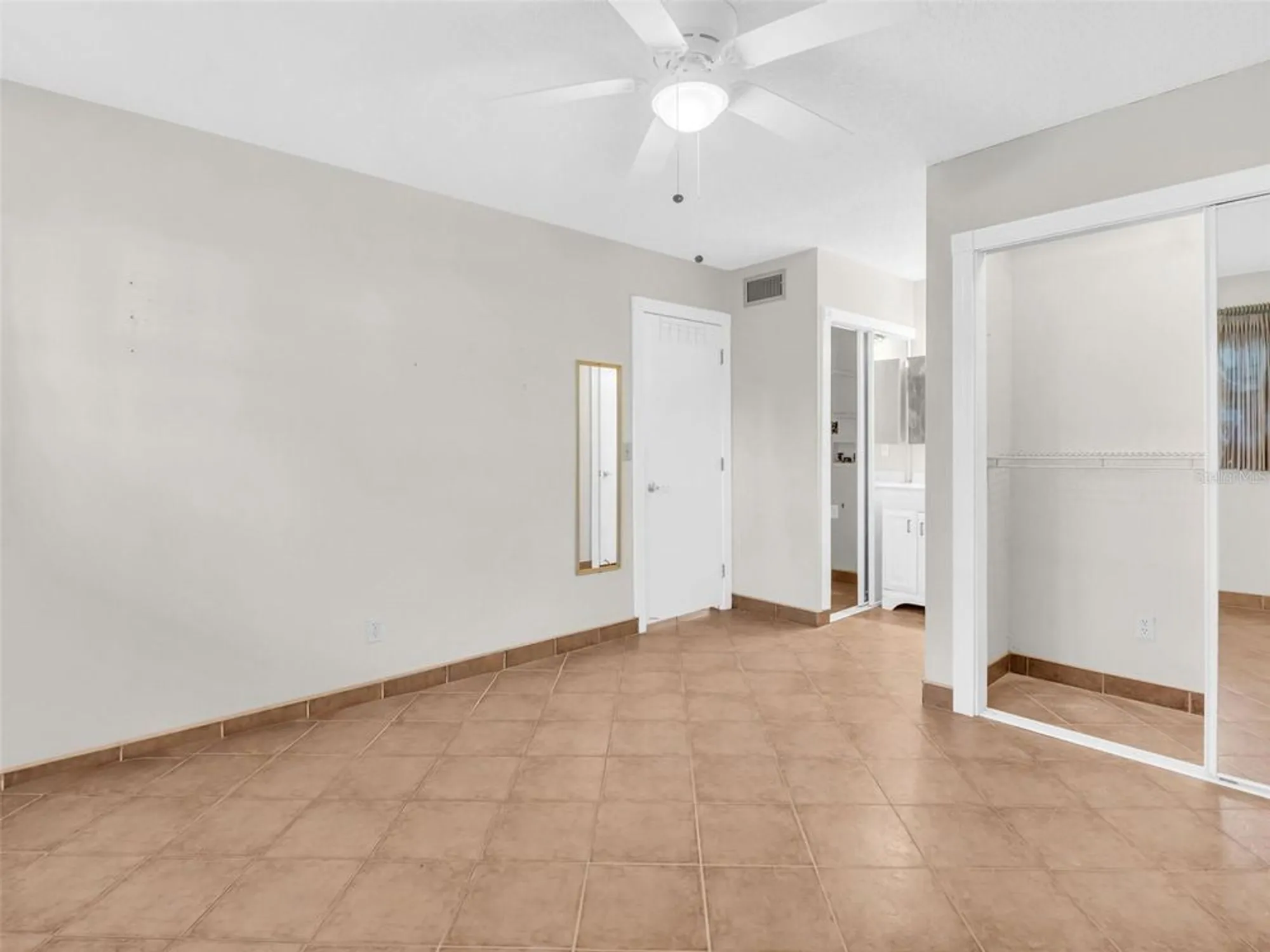 Property Slideshow image 14 of 62 | 3109 mission grove dr d, Palm Harbor, FL, 34684
