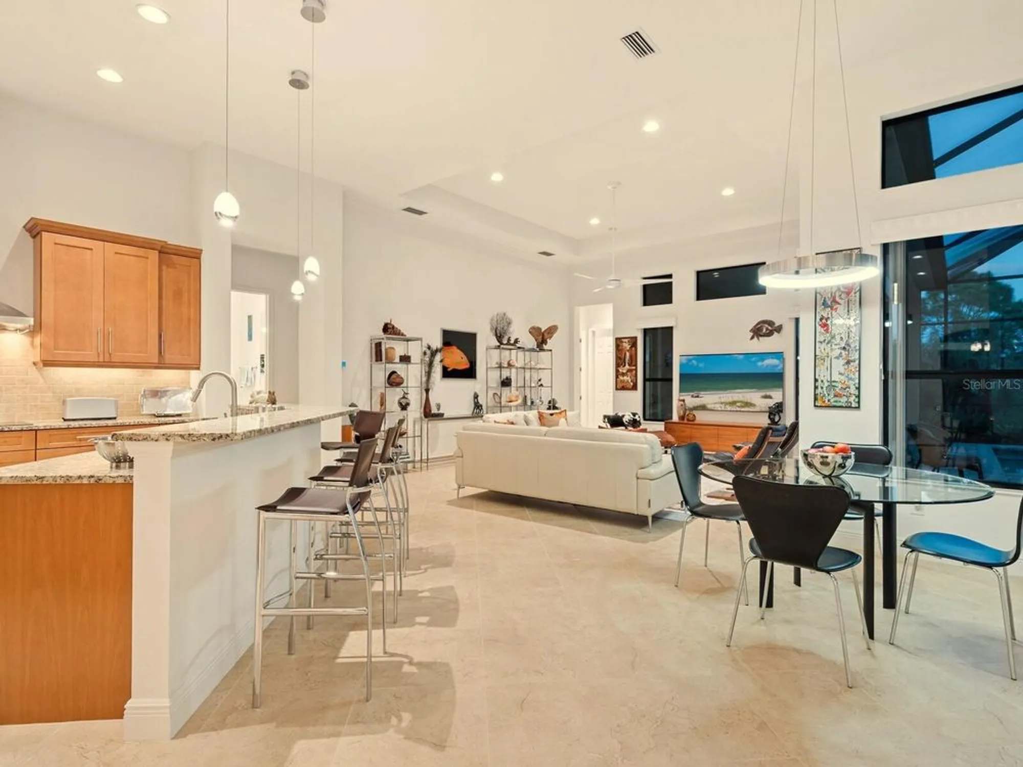 Property Slideshow image 13 of 78 | 10990 pentas royale ct, Englewood, FL, 34223