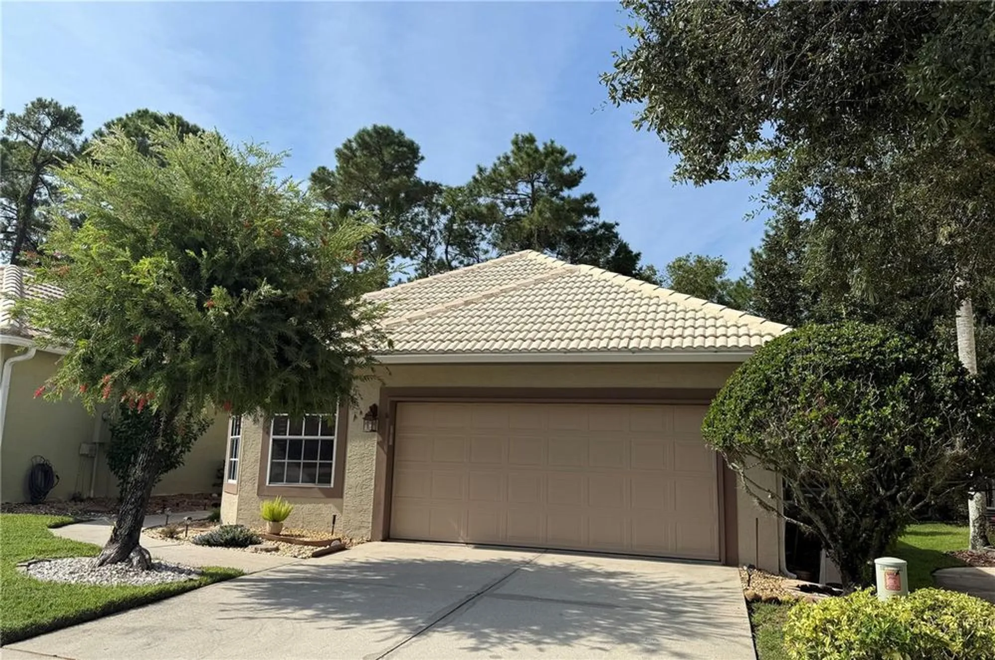 Property Slideshow image 4 of 36 | 9049 saint andrews way, Mount Dora, FL, 32757