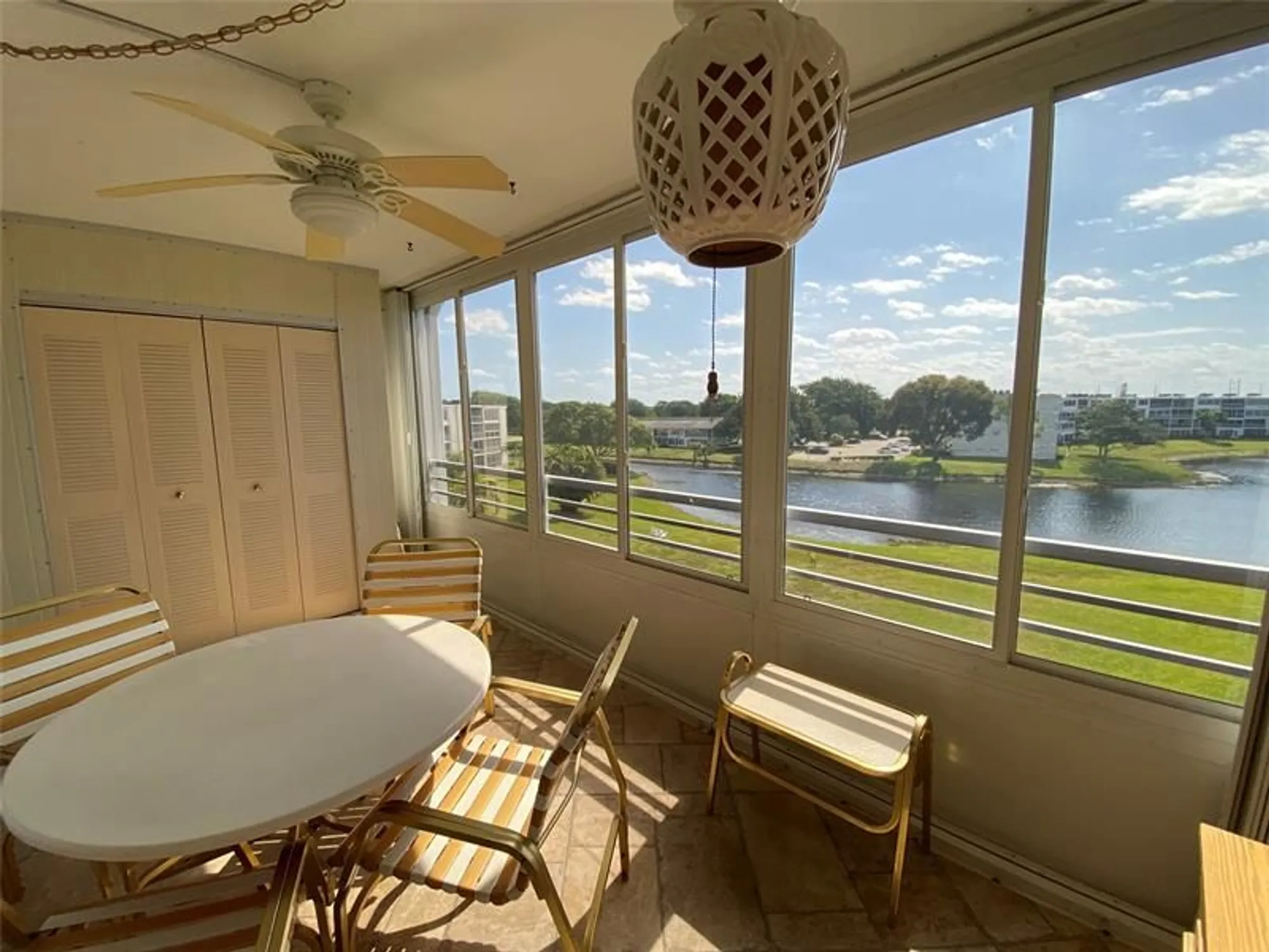 Property Slideshow image 19 of 42 | 4101 oakridge v # 4101, Deerfield Beach, FL, 33442