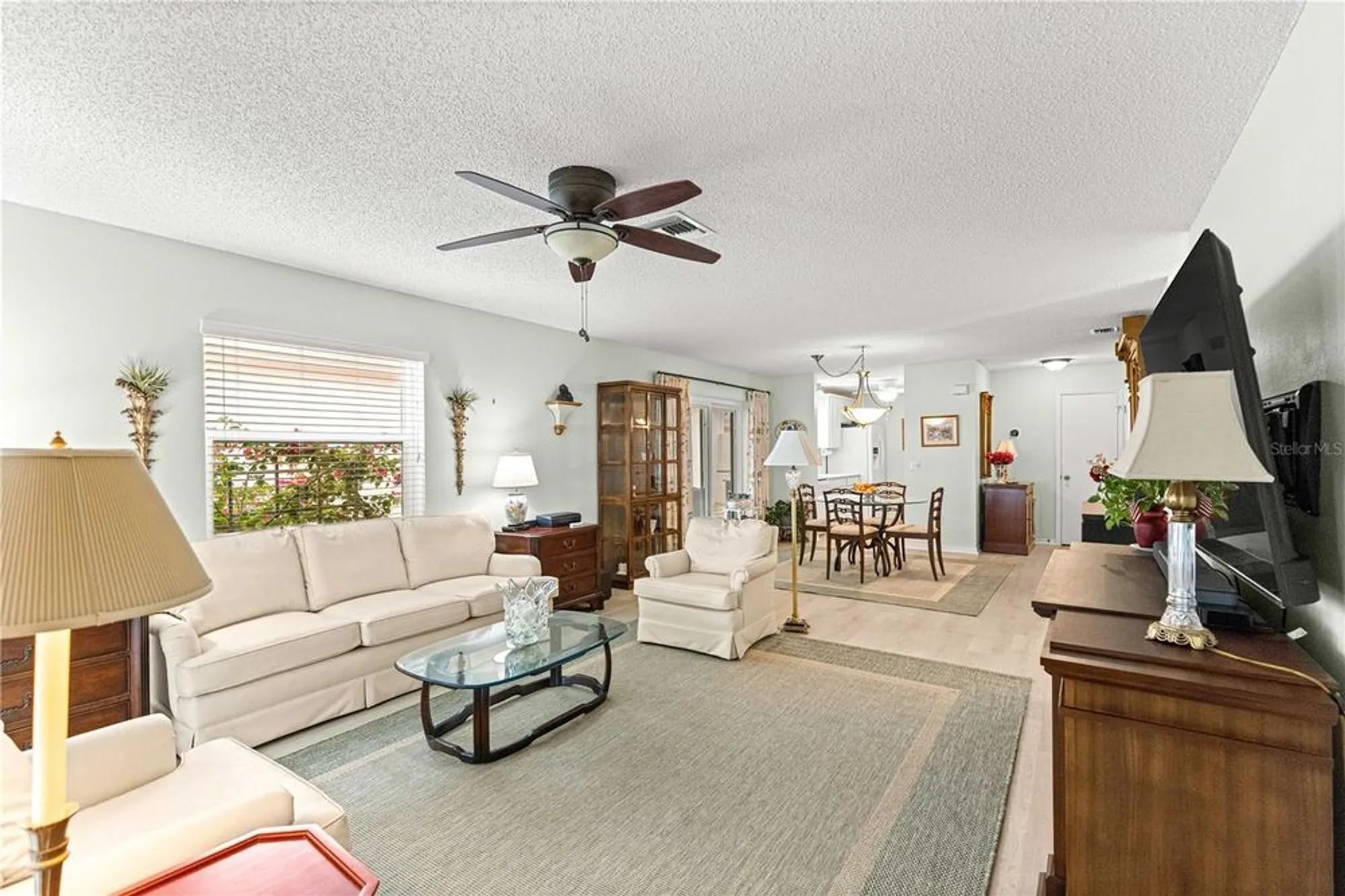 Property Slideshow image 8 of 31 | 729 hernandez dr, The Villages, FL, 32159