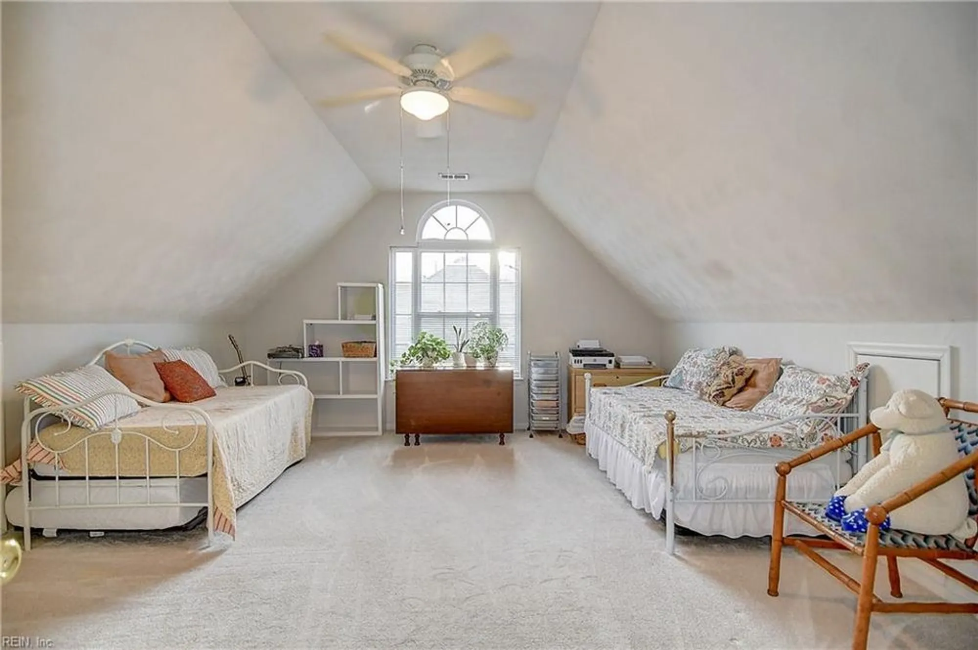 Property Slideshow image 36 of 49 | 3008 looking glass ct, Virginia Beach, VA, 23456