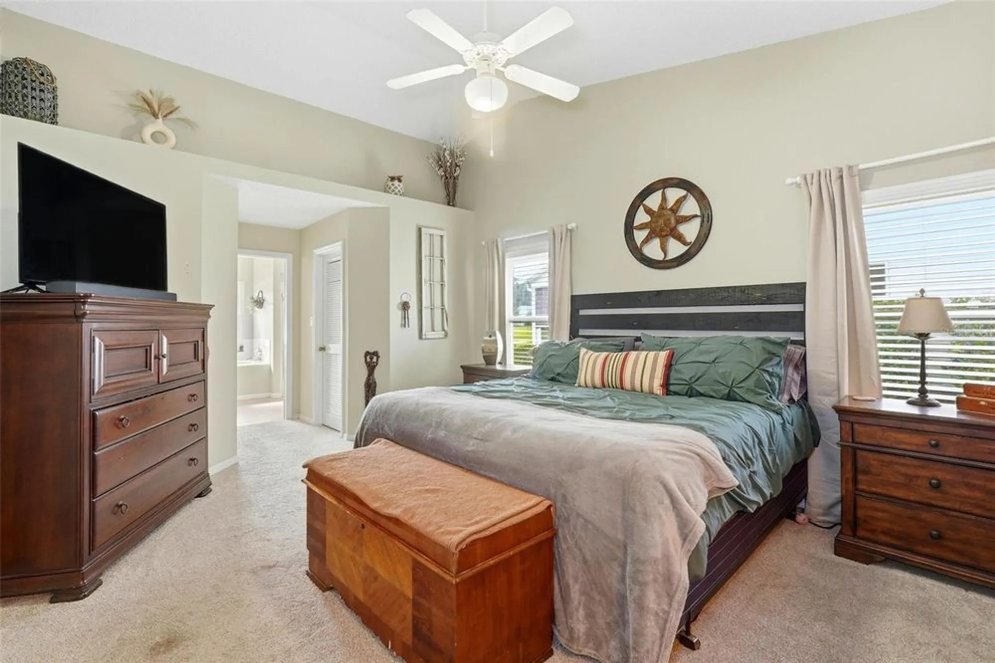 Property Slideshow image 20 of 40 | 26234 glen eagle dr, Leesburg, FL, 34748