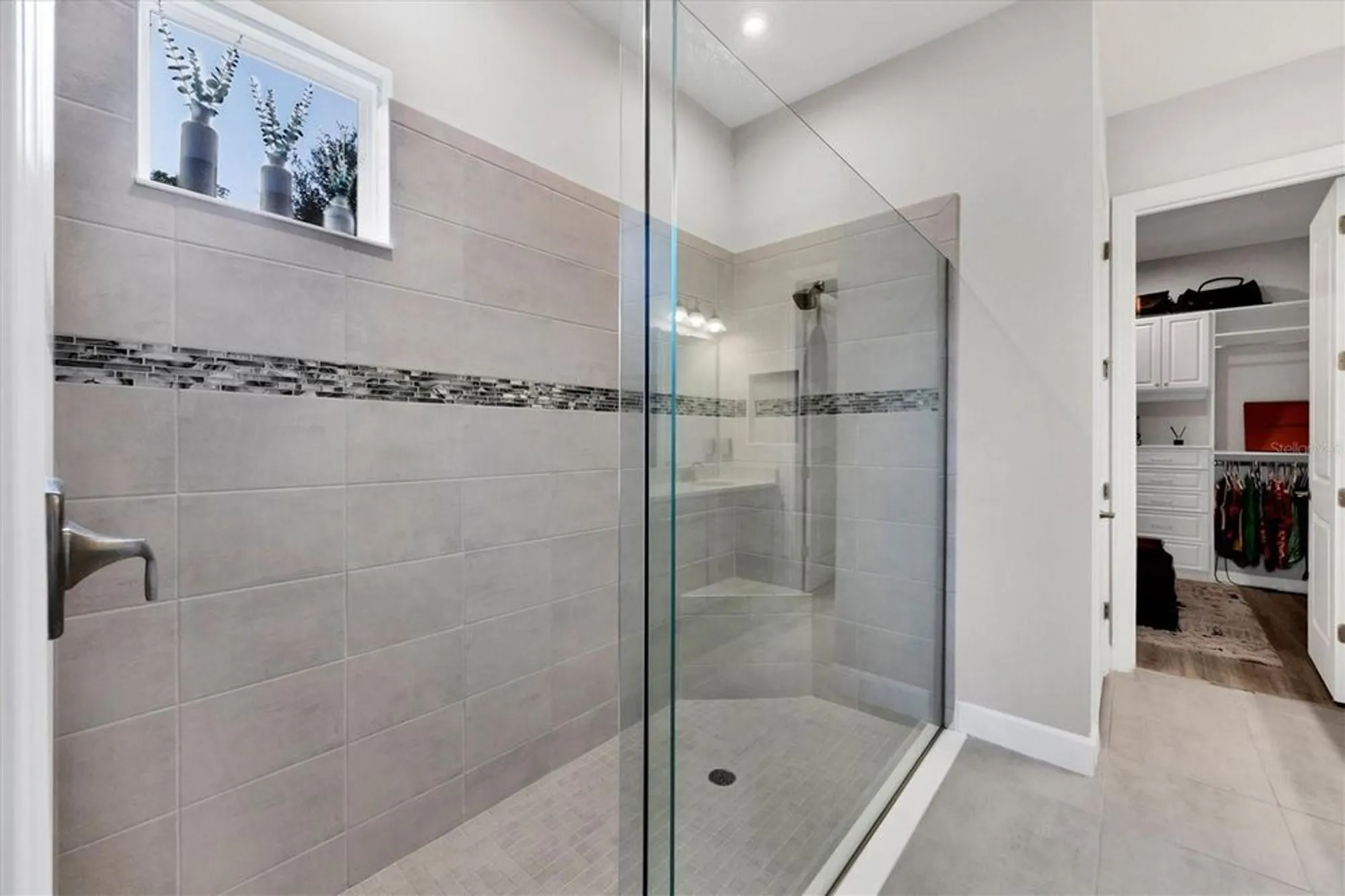 Property Slideshow image 19 of 100 | 4735 cassio ct, Bradenton, FL, 34211