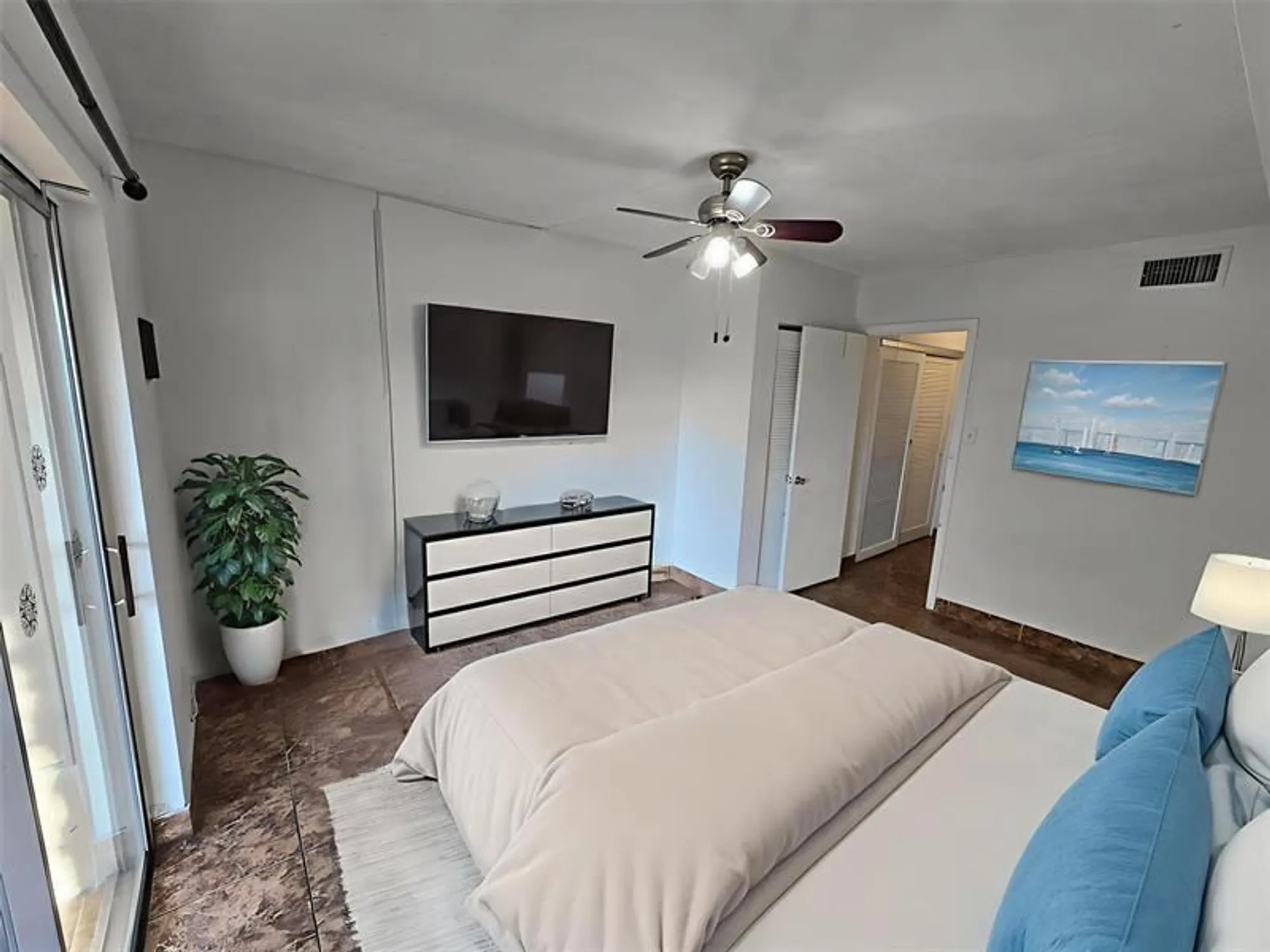 Property Slideshow image 5 of 21 | 7855 nw 5th ct apt 104, Margate, FL, 33063