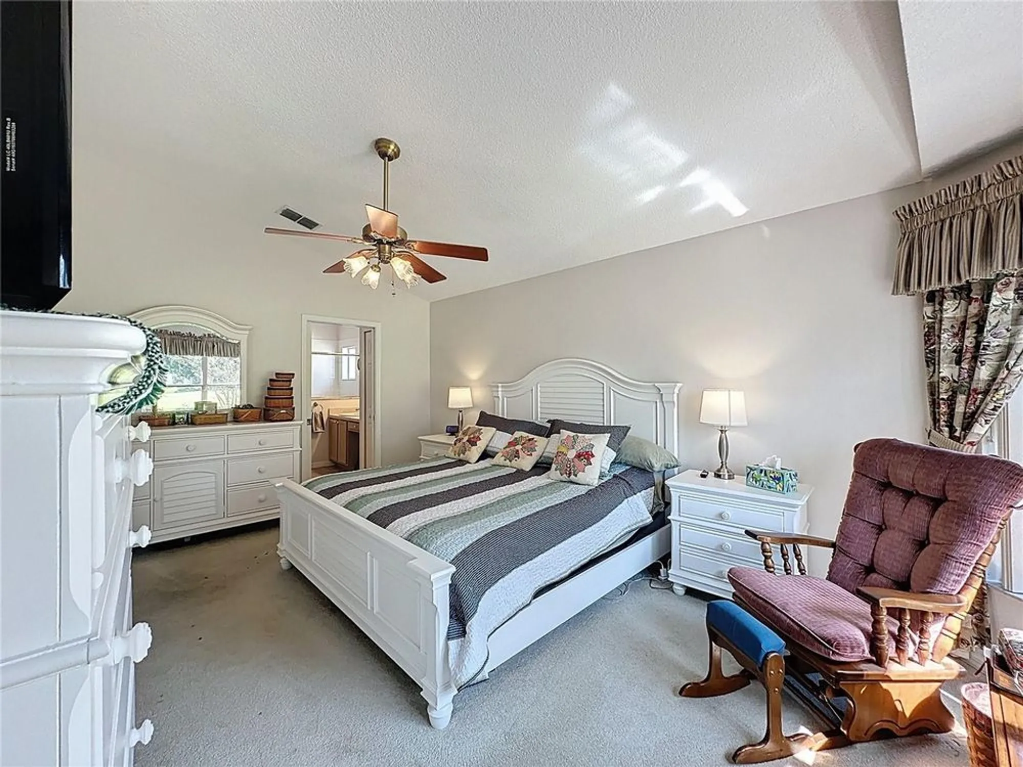 Property Slideshow image 28 of 76 | 2292 edmonton ct, Clermont, FL, 34711