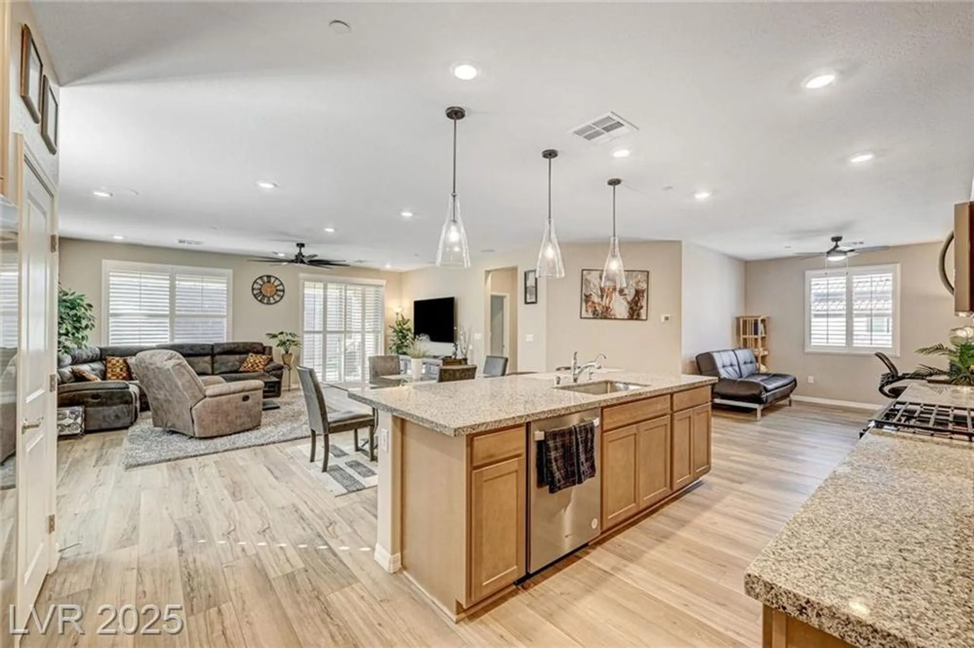 Property Slideshow image 13 of 65 | 10255 crimson currant st, Las Vegas, NV, 89143