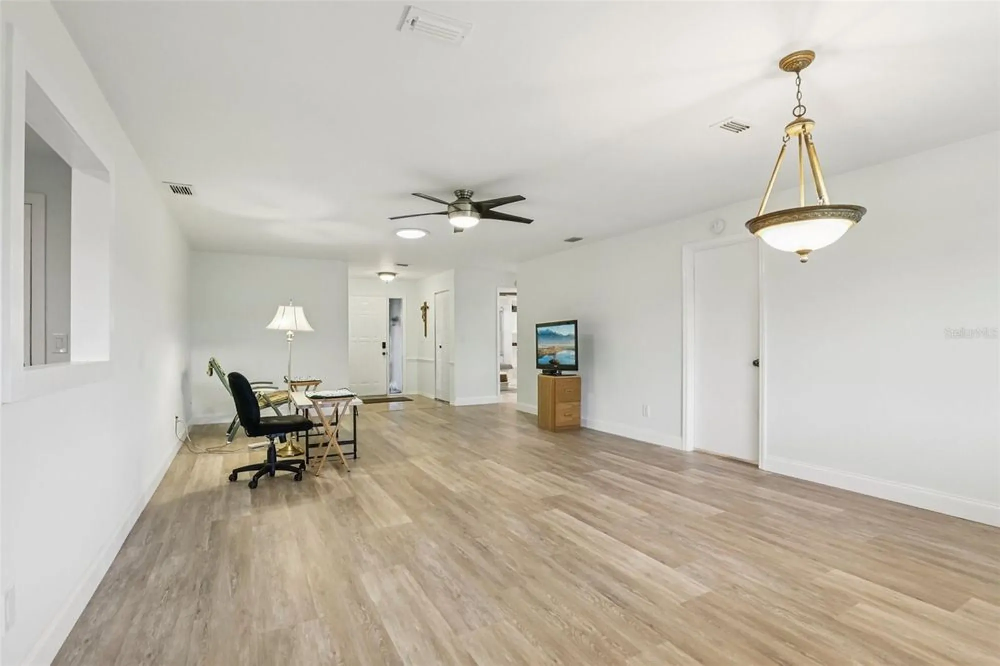 Property Slideshow image 7 of 56 | 2603 lancaster dr, Sun City Center, FL, 33573